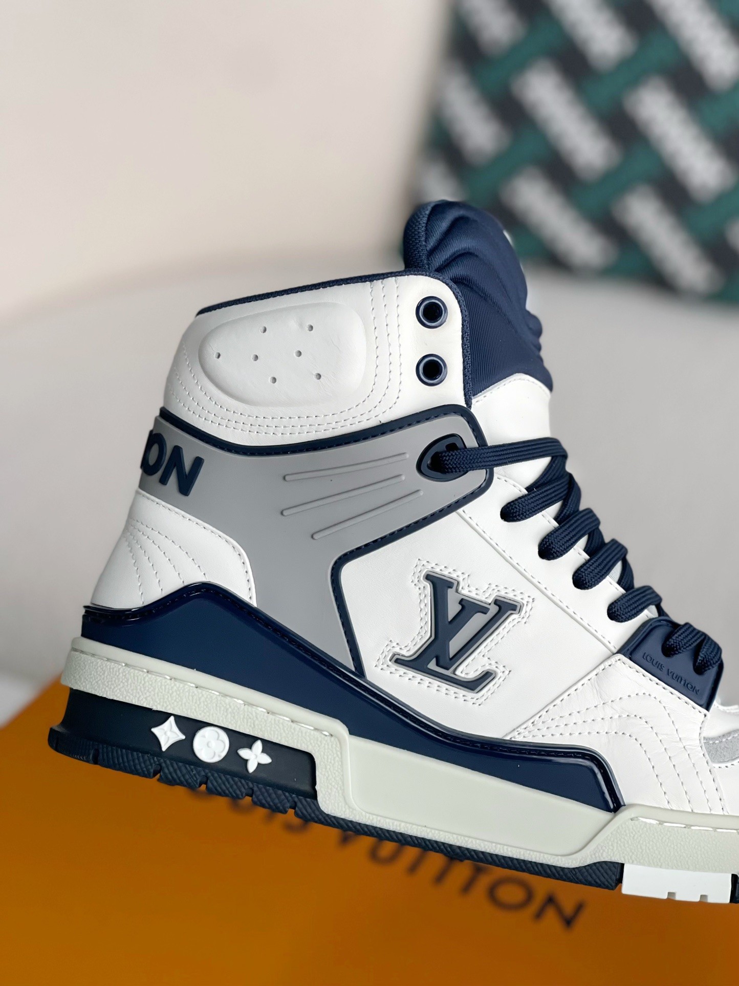 L X V TRAINER SNEAKERS(Men's style) detail 7