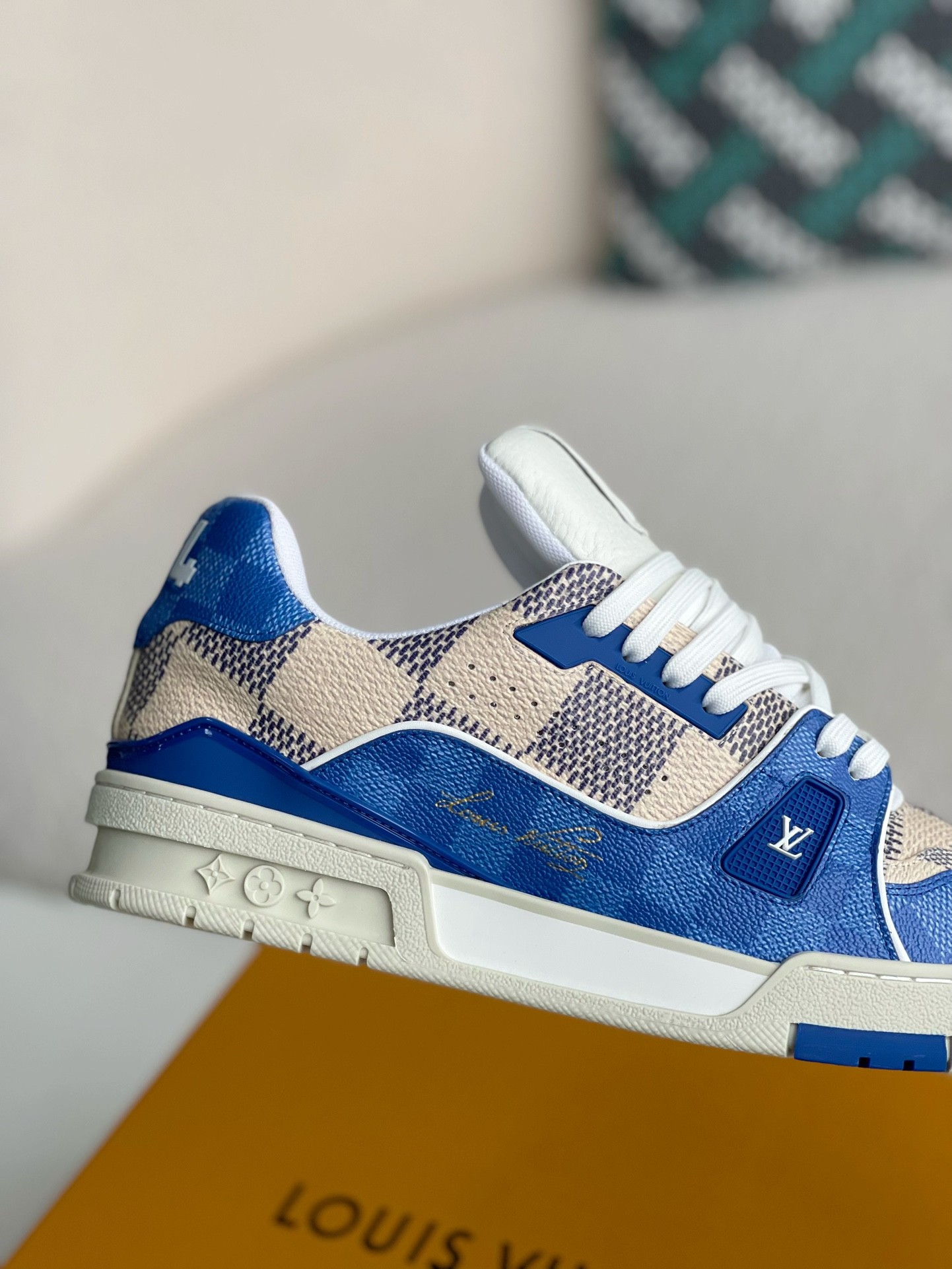 L X V New Trainer Sneakers detail 7