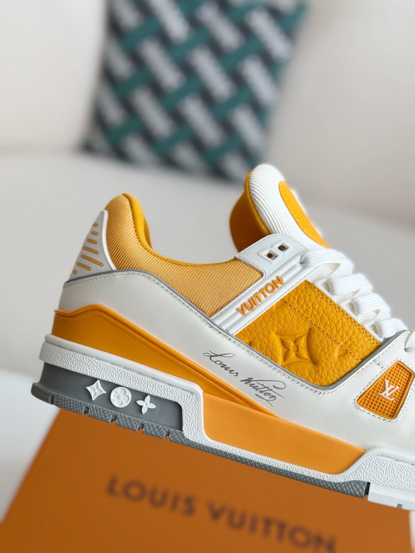 L X V TRAINER SNEAKERS detail 7