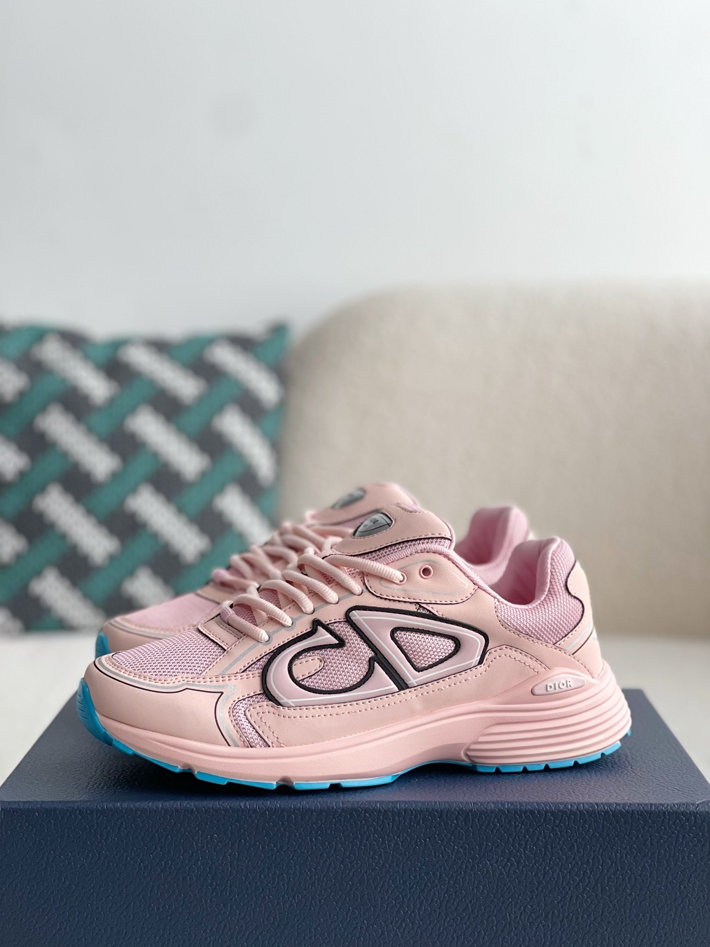 DR b30 sneaker（Men's style）