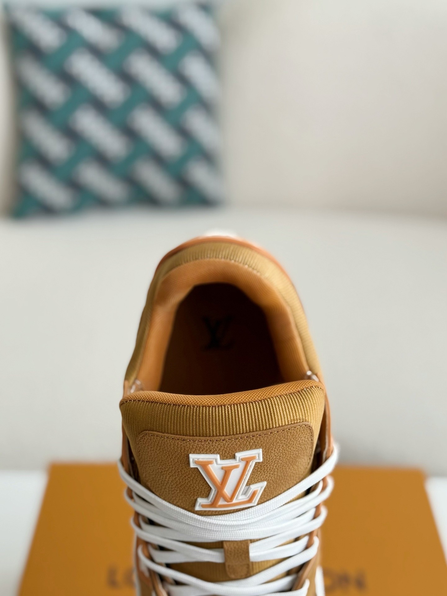 L X V TRAINER SNEAKERS detail 7