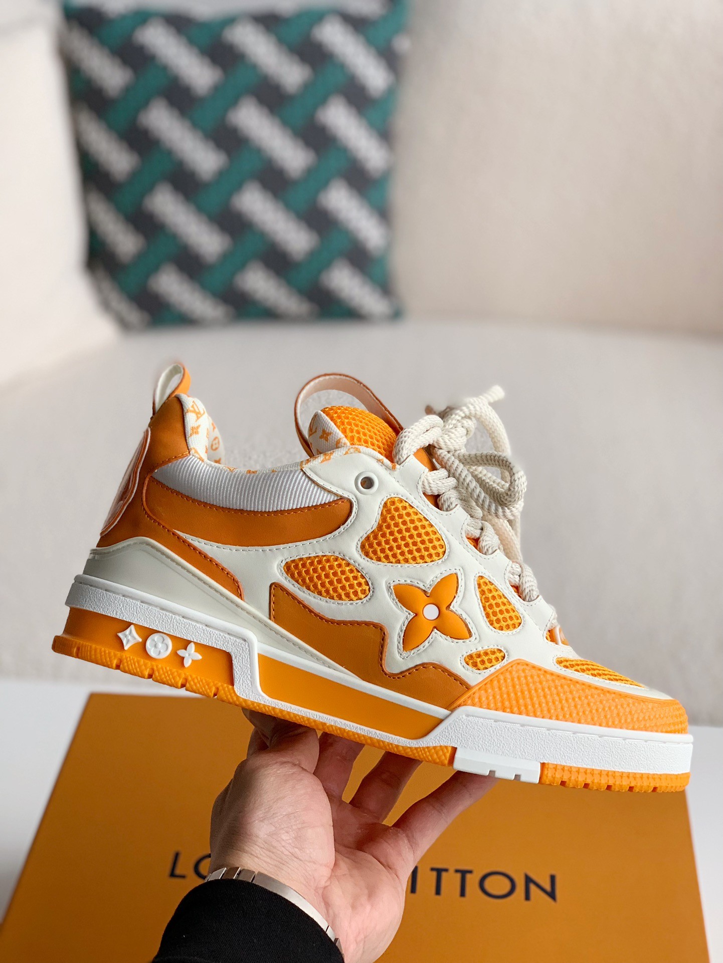 L X V Skate Sneaker detail 3