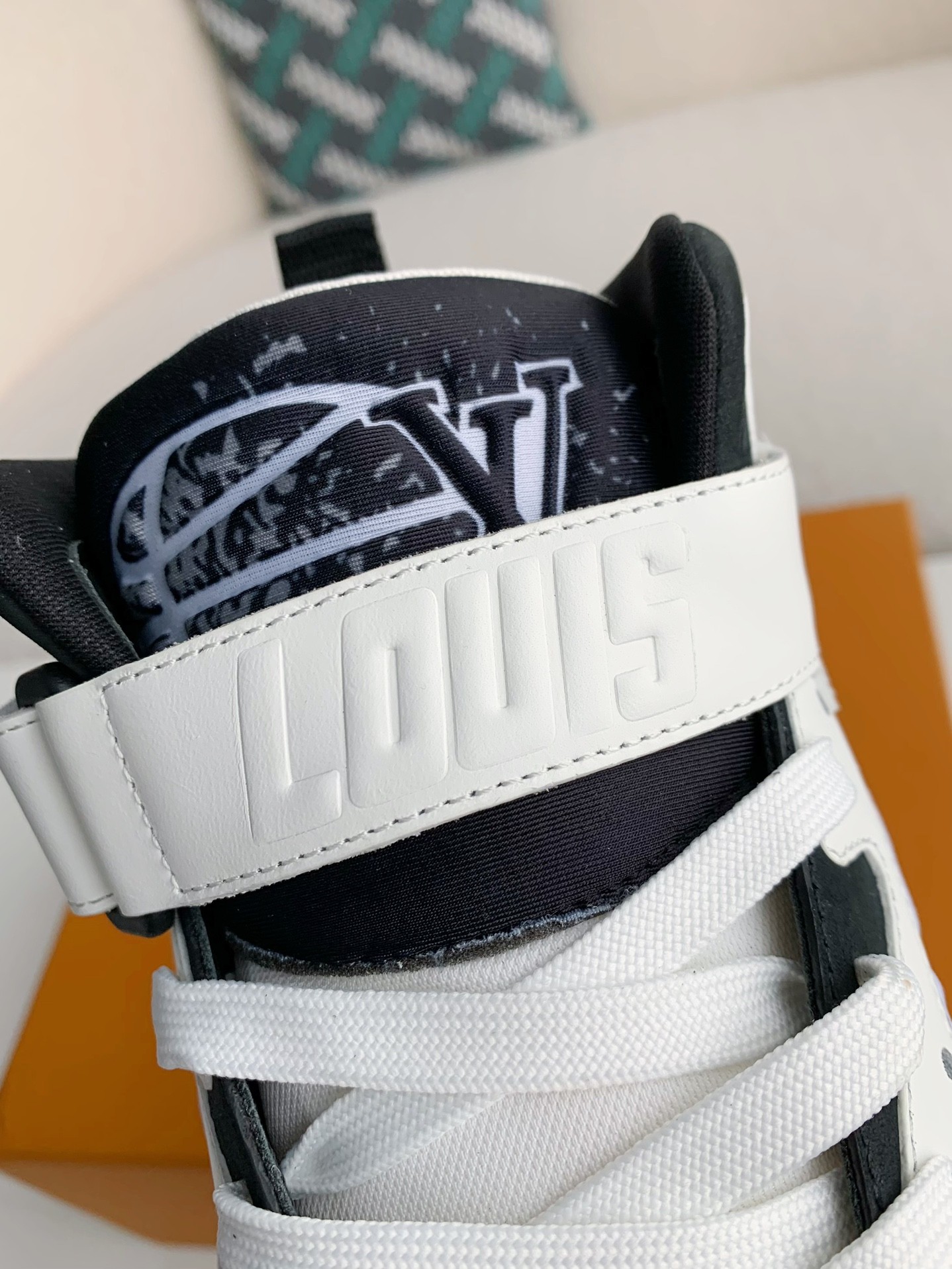 Product detail 12