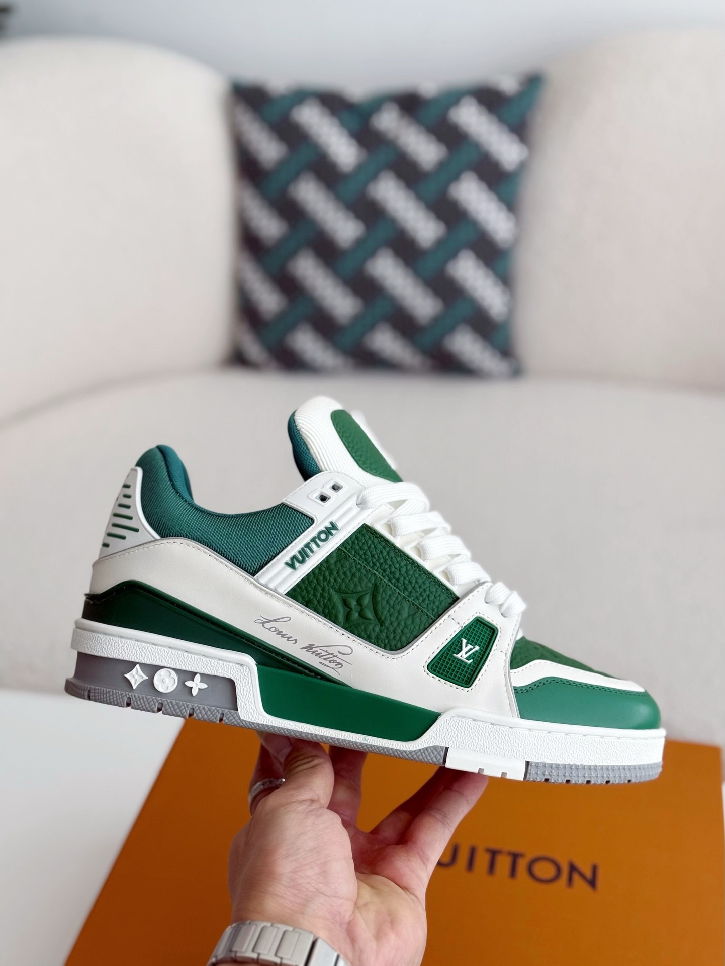 L X V TRAINER SNEAKERS detail 6