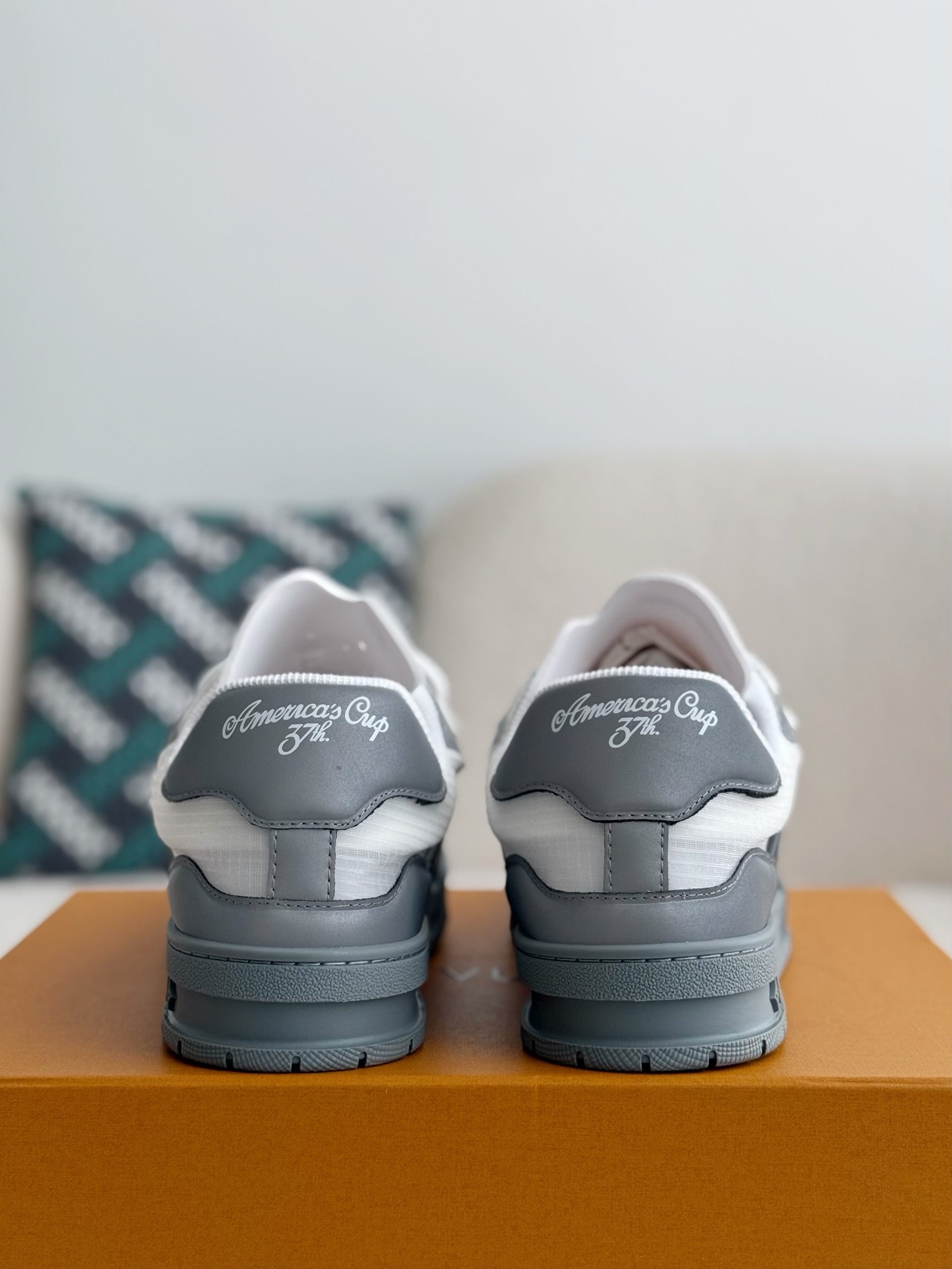 L X V TRAINER CUP SNEAKERS detail 5