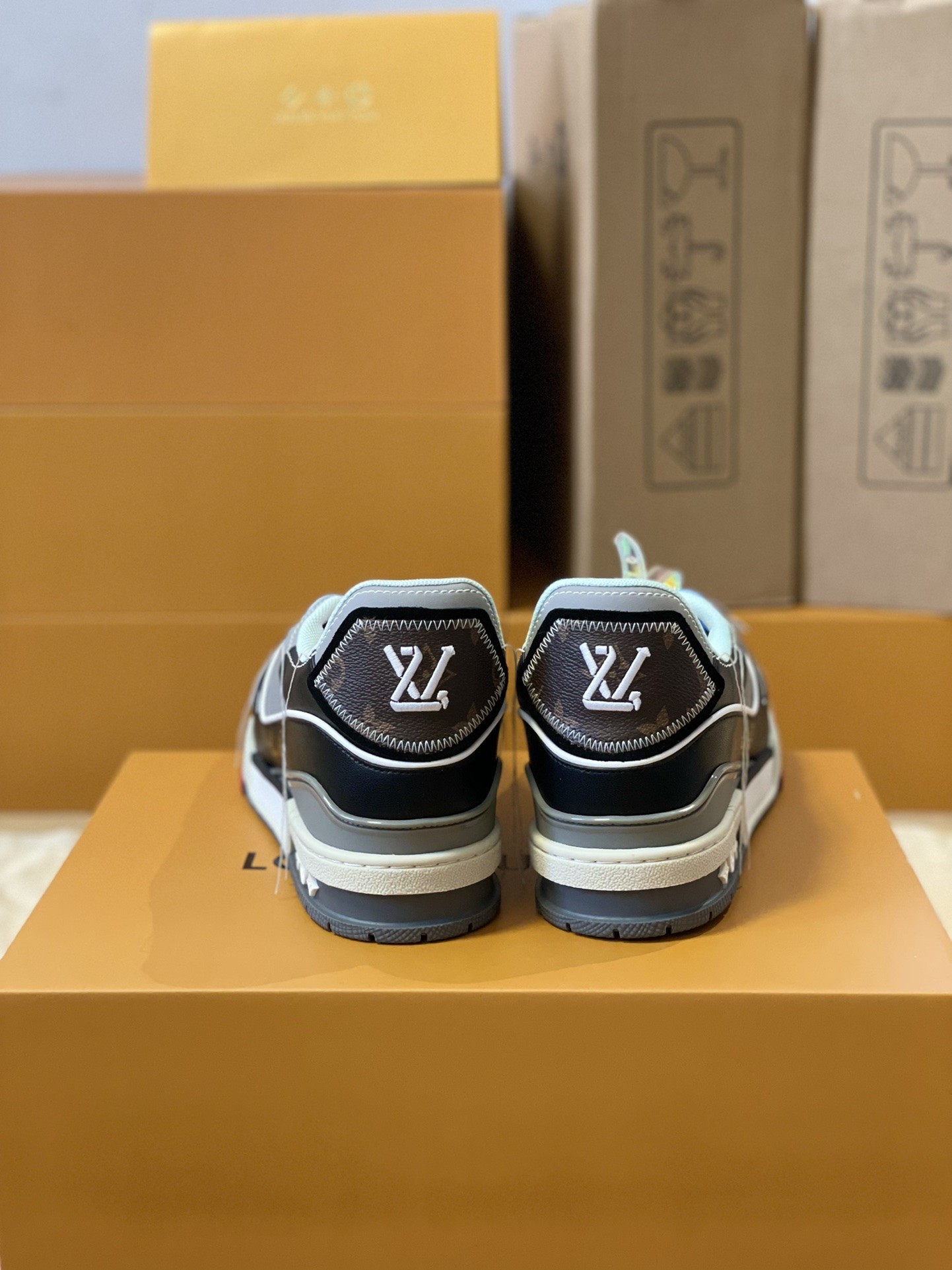 L X V TRAINER 1A9IQ5 Sneakers detail 5