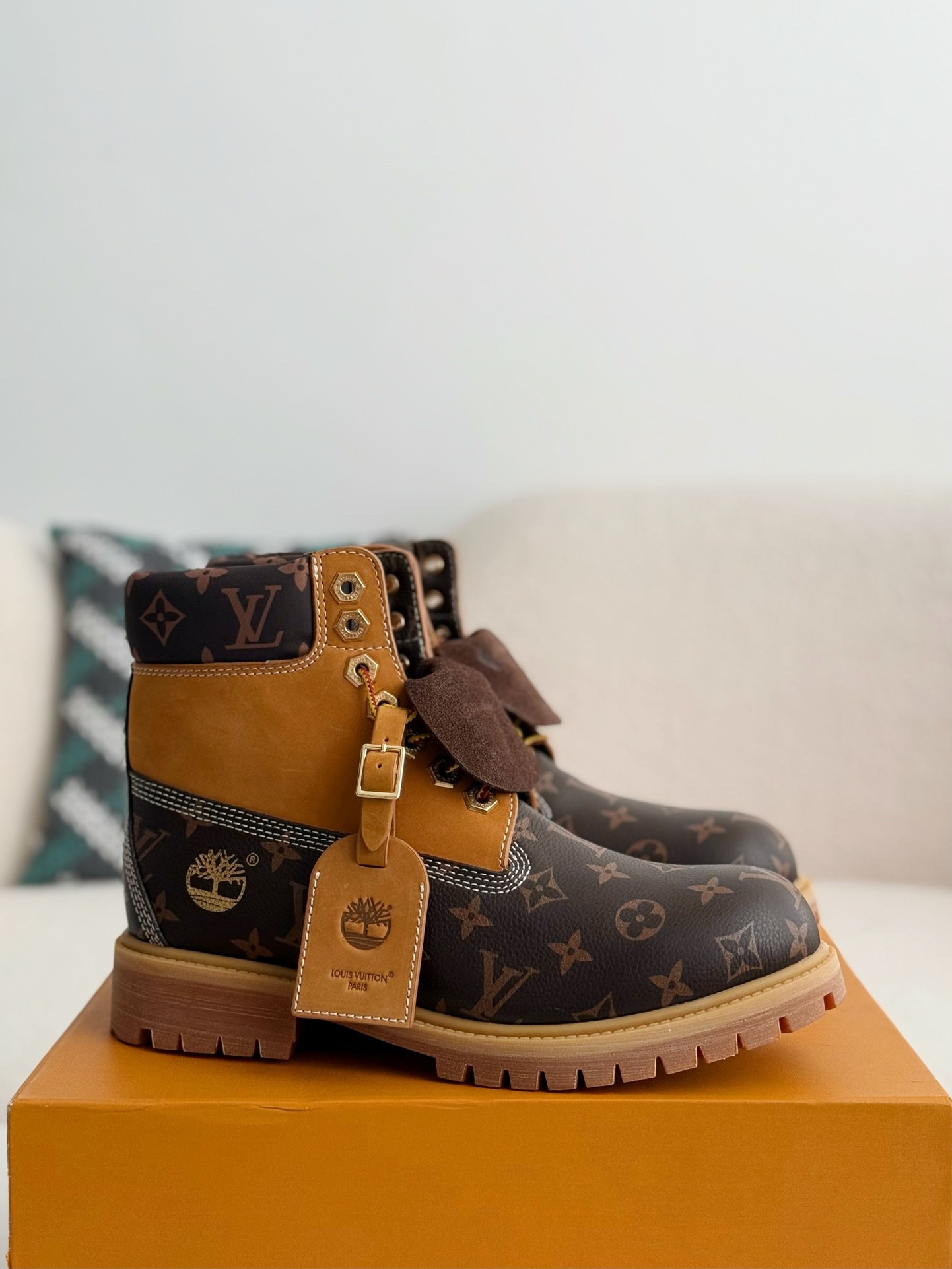 L X V x Timland boots/Martin boots/boots detail 2