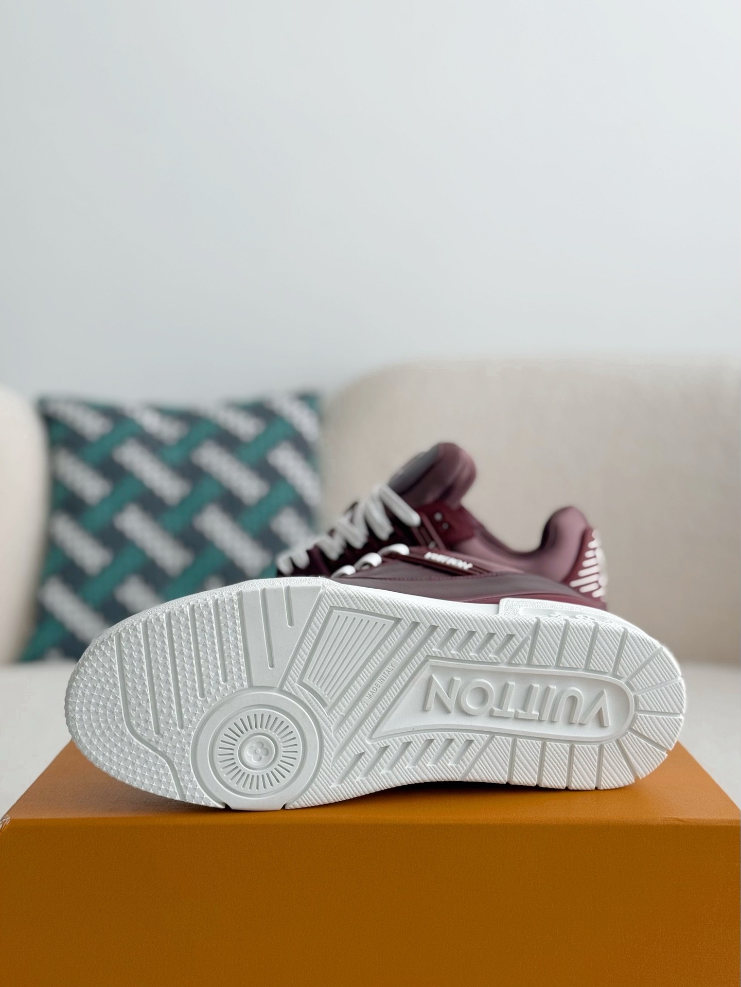L X V TRAINER SNEAKERS detail 5