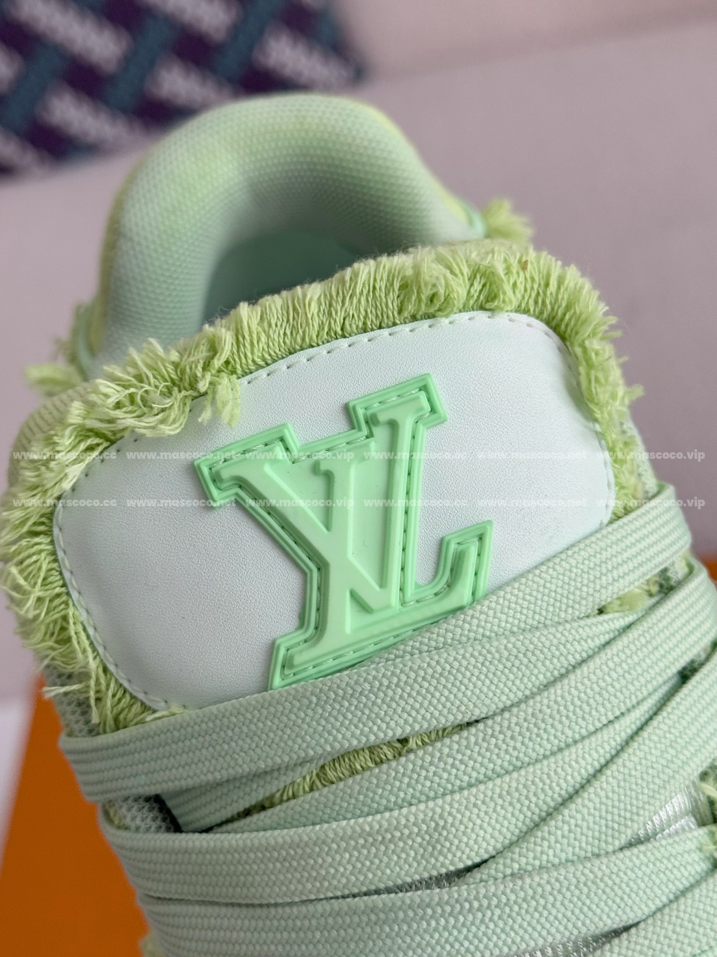 L X V TRAINER SNEAKERS detail 10