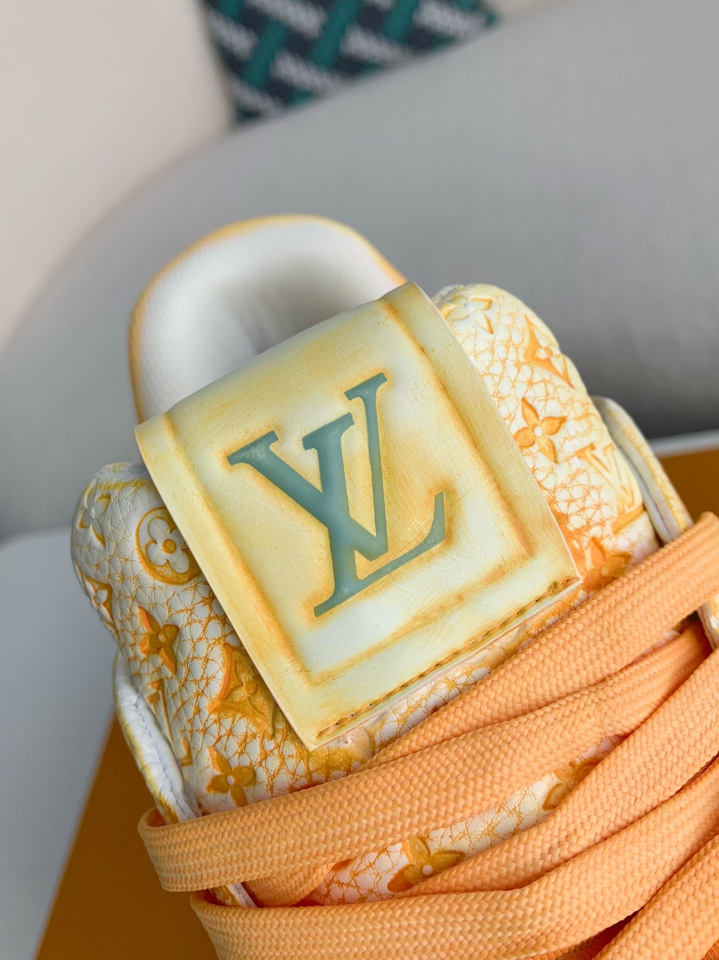 L X V SNEAKERS detail 10
