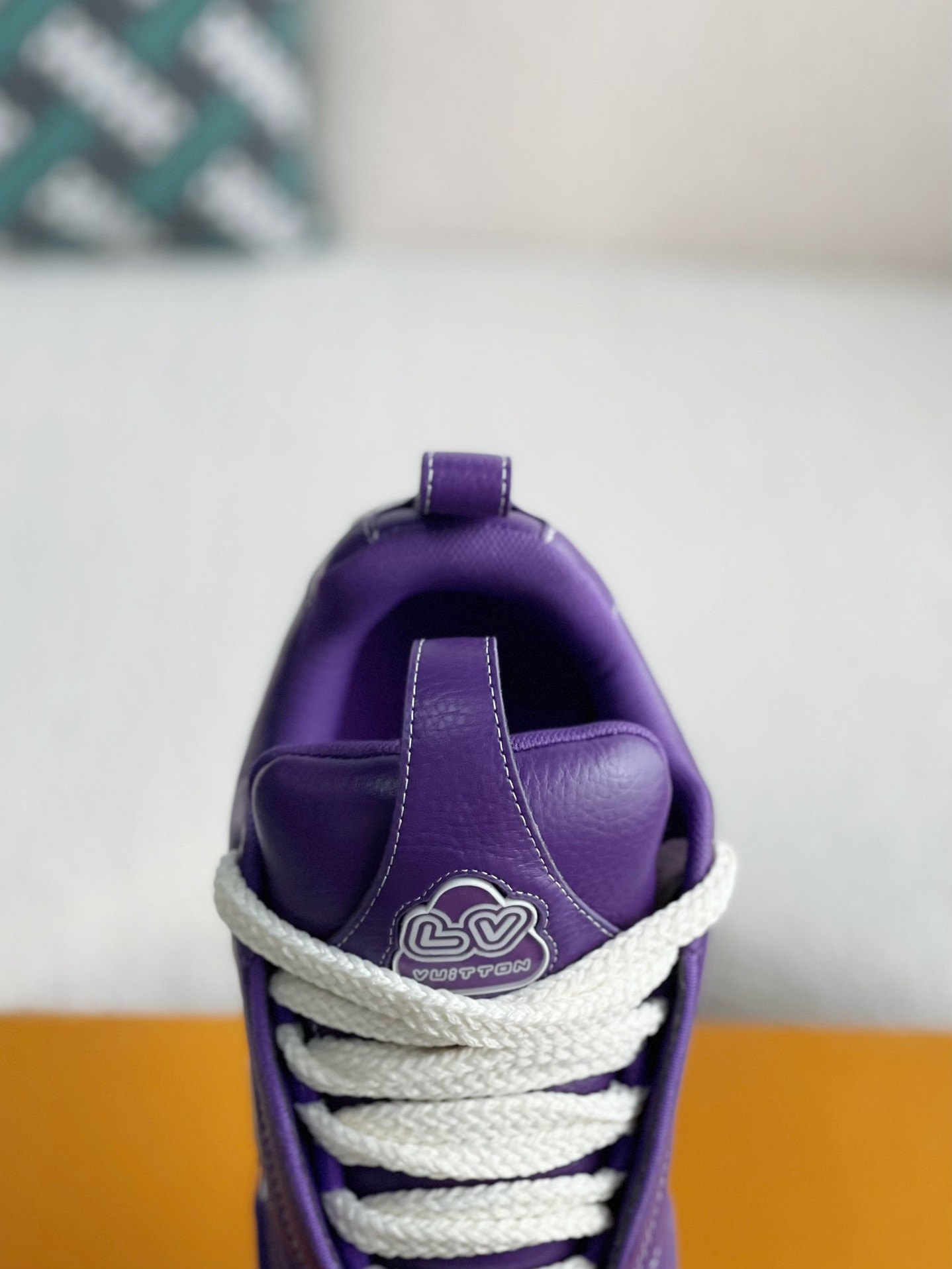 L X V Skate Sneakers detail 8