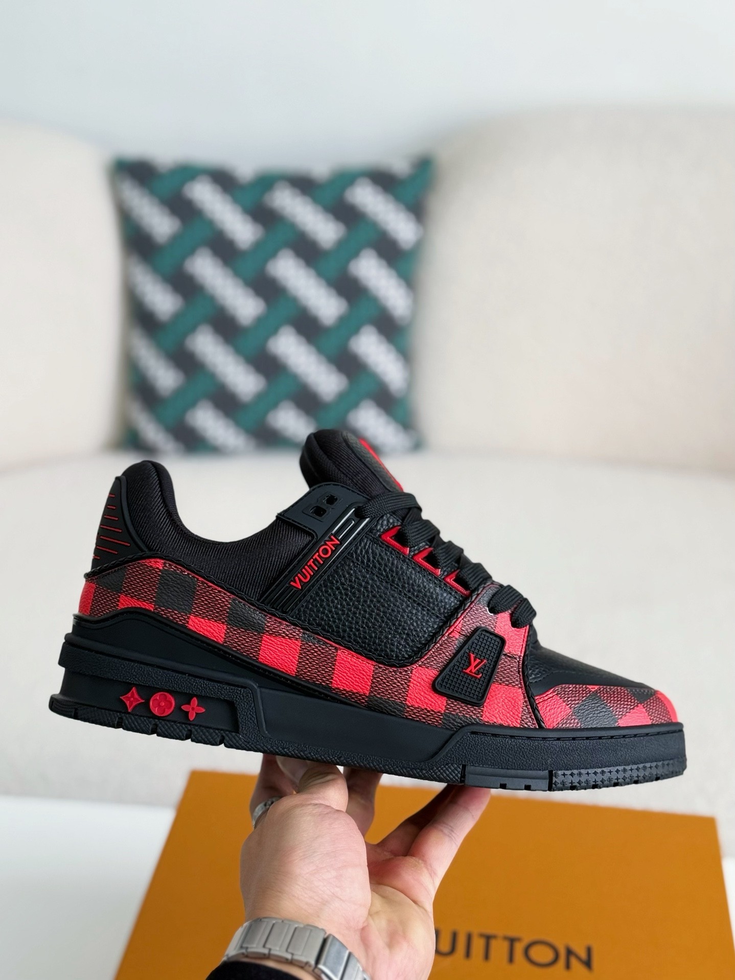 L X V TRAINER SNEAKERS detail 6