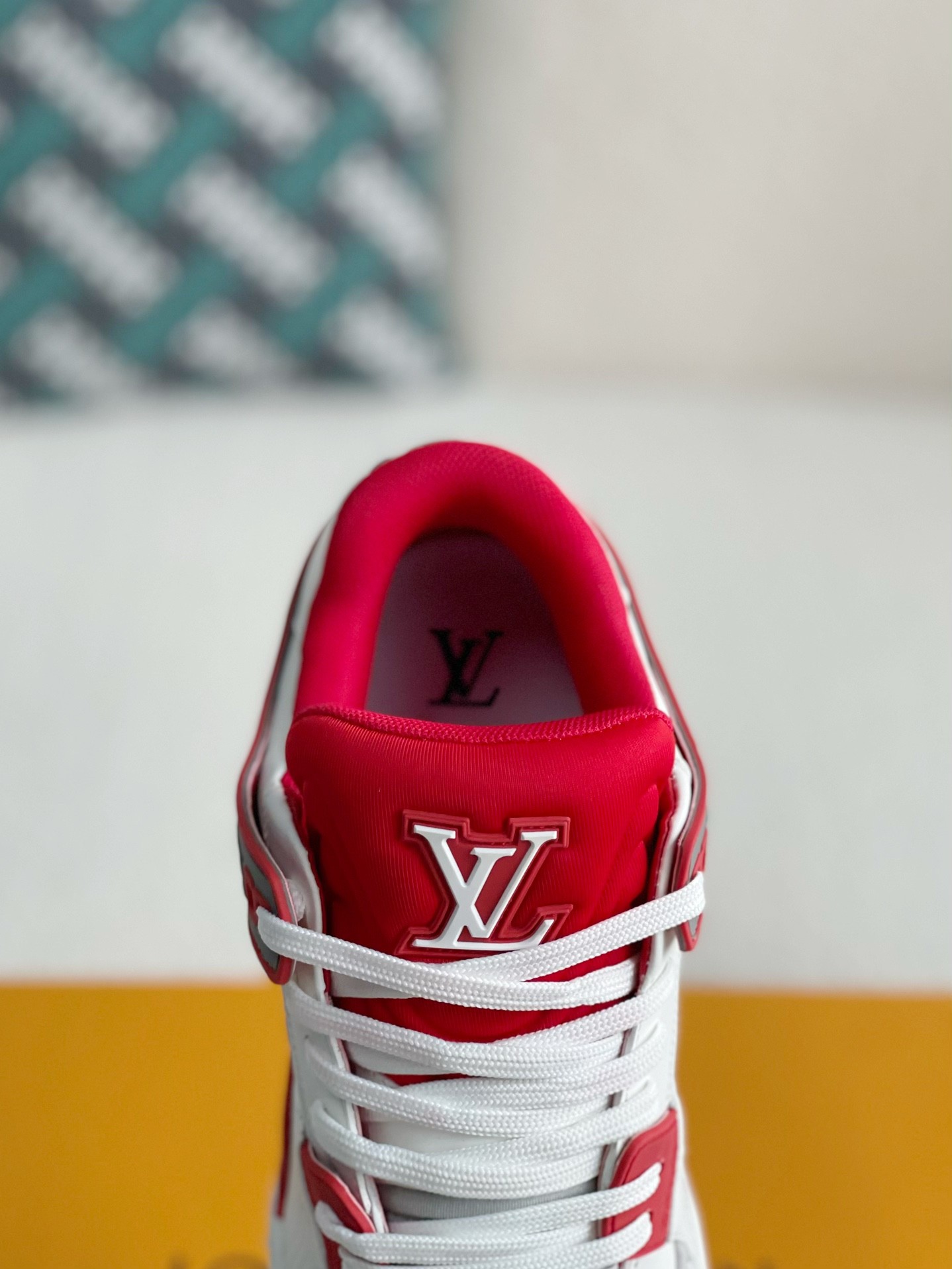 L X V SNEAKERS detail 8