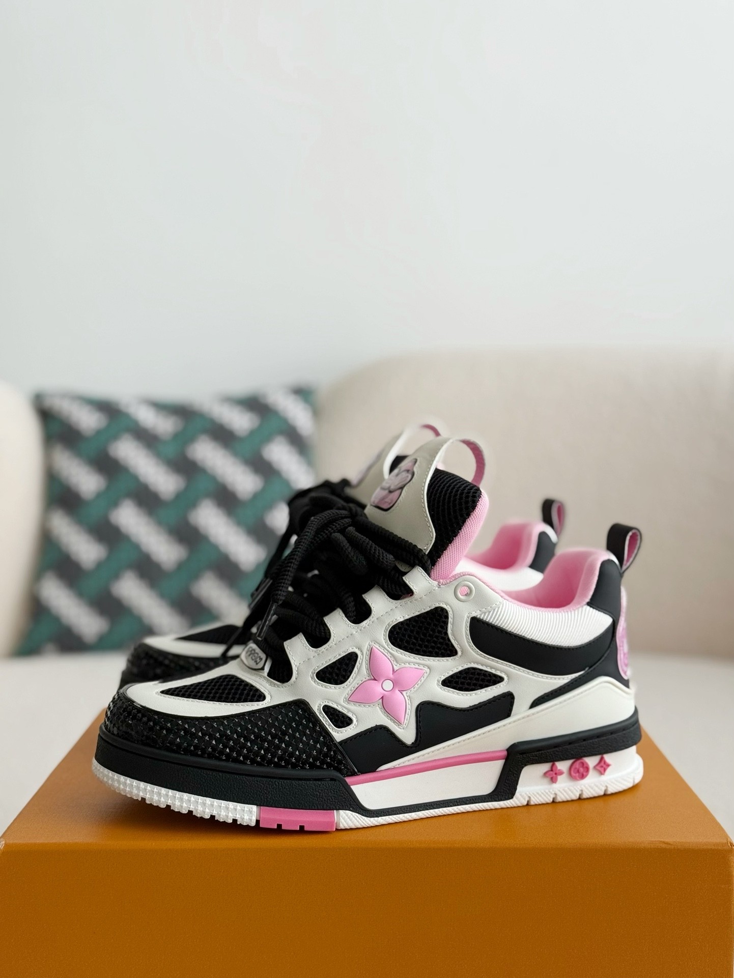 L X V RUNNER TATIC sneakers