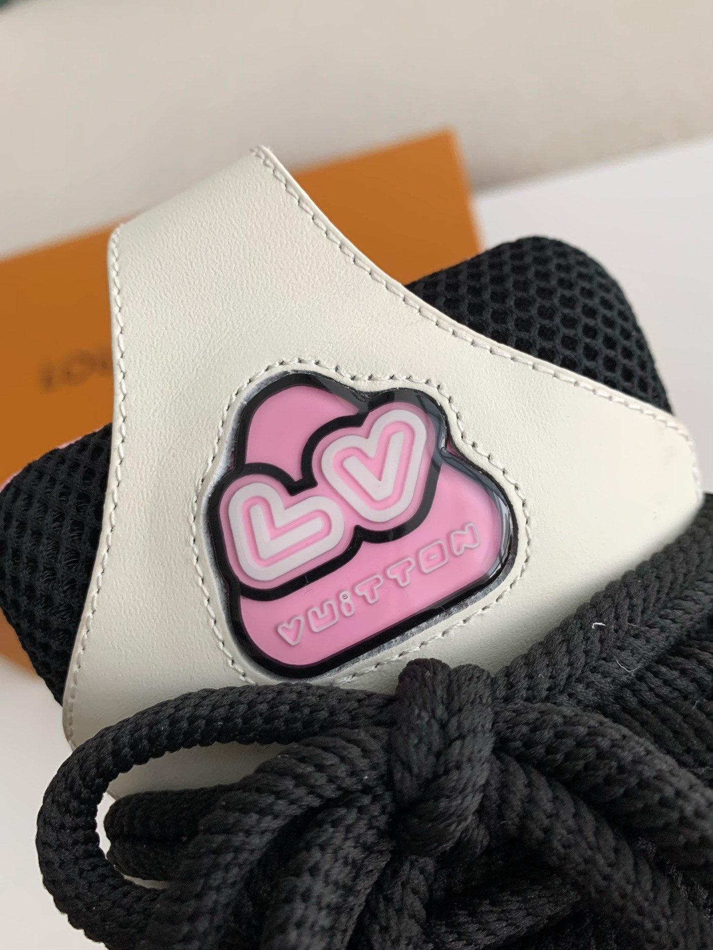 L X V RUNNER TATIC sneakers detail 10
