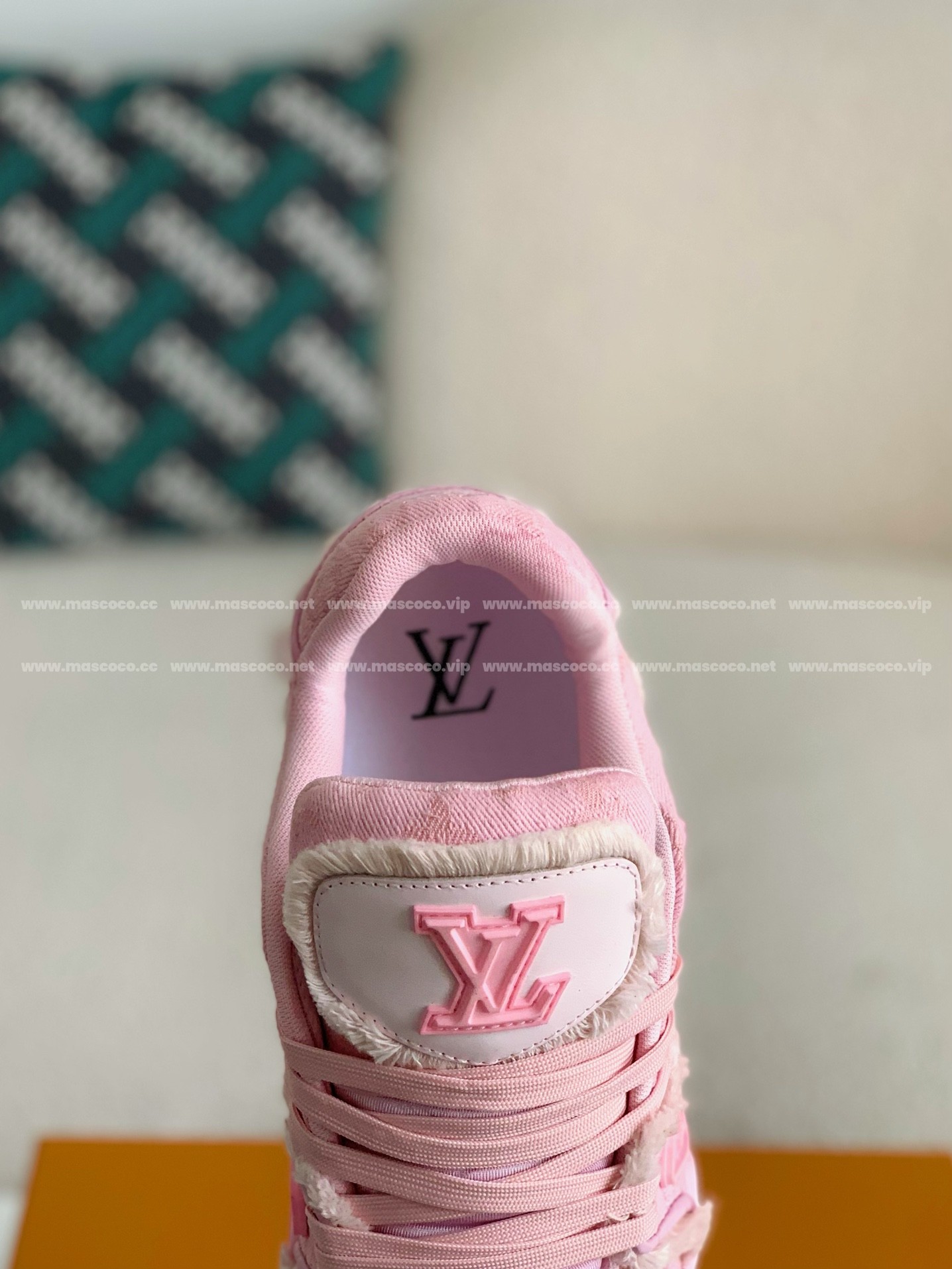 L X V TRAINER SNEAKERS detail 8