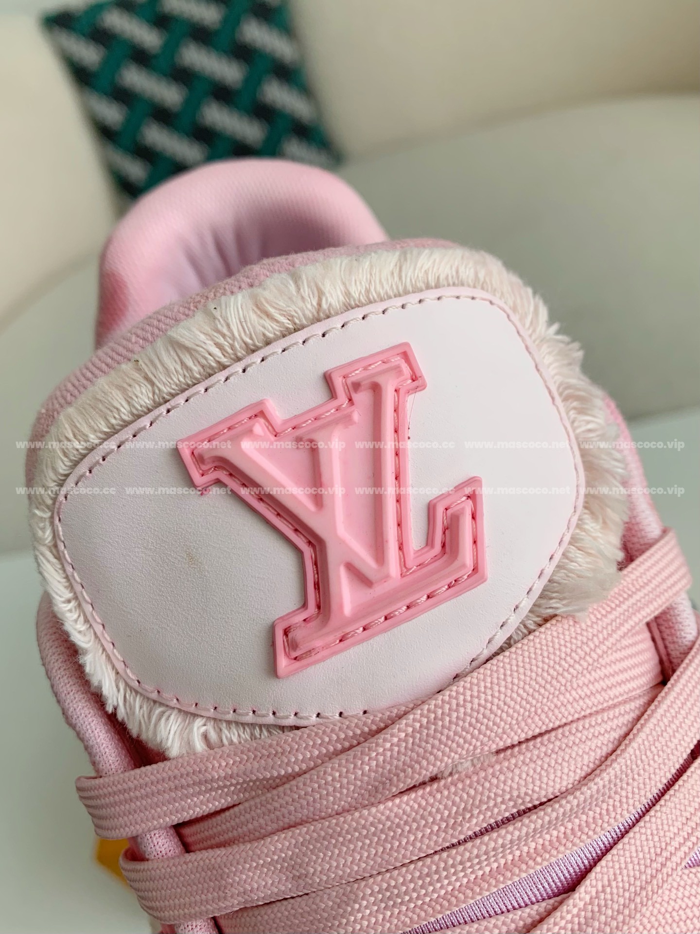 L X V TRAINER SNEAKERS detail 10
