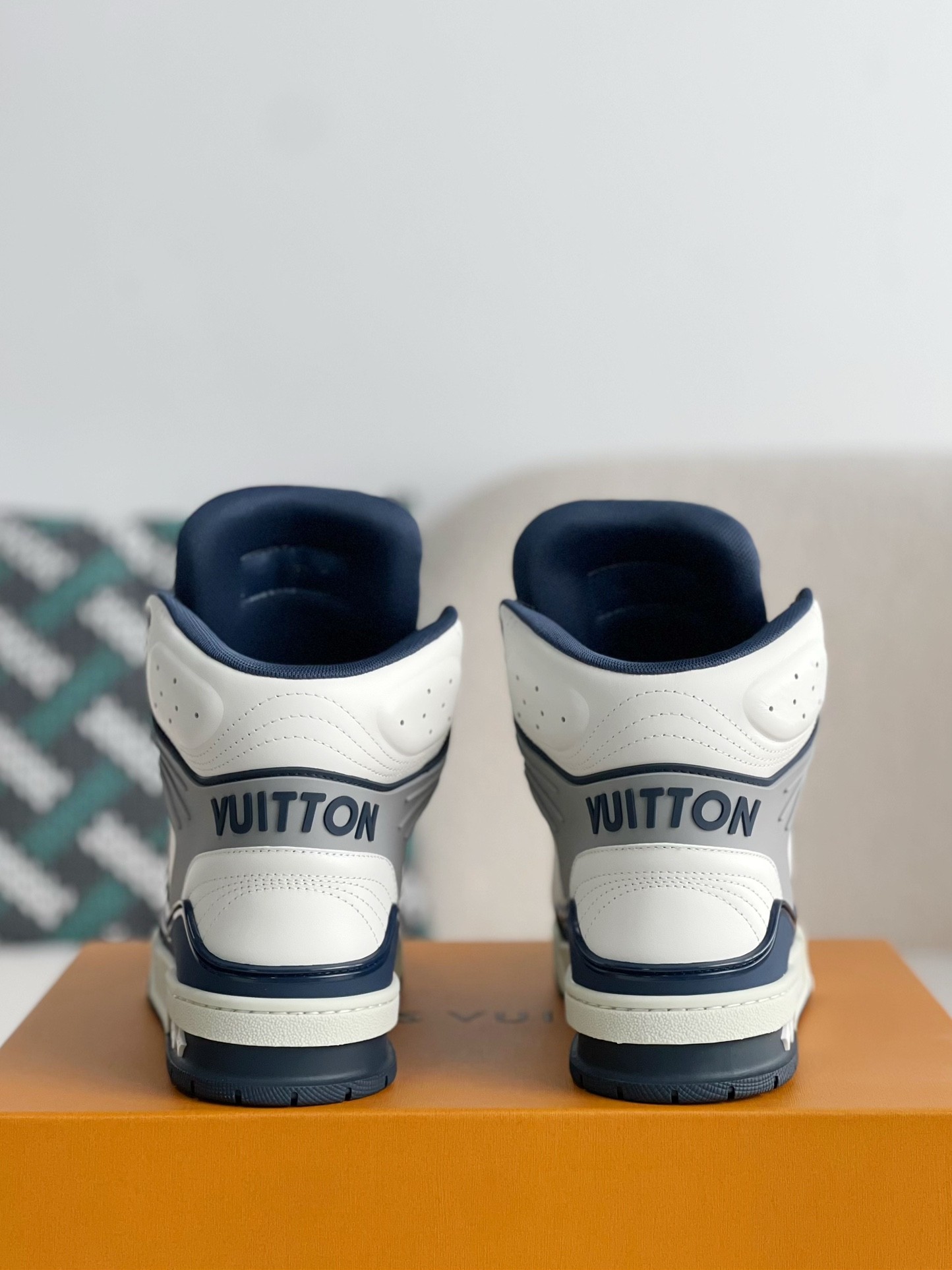 L X V TRAINER SNEAKERS(Men's style) detail 3