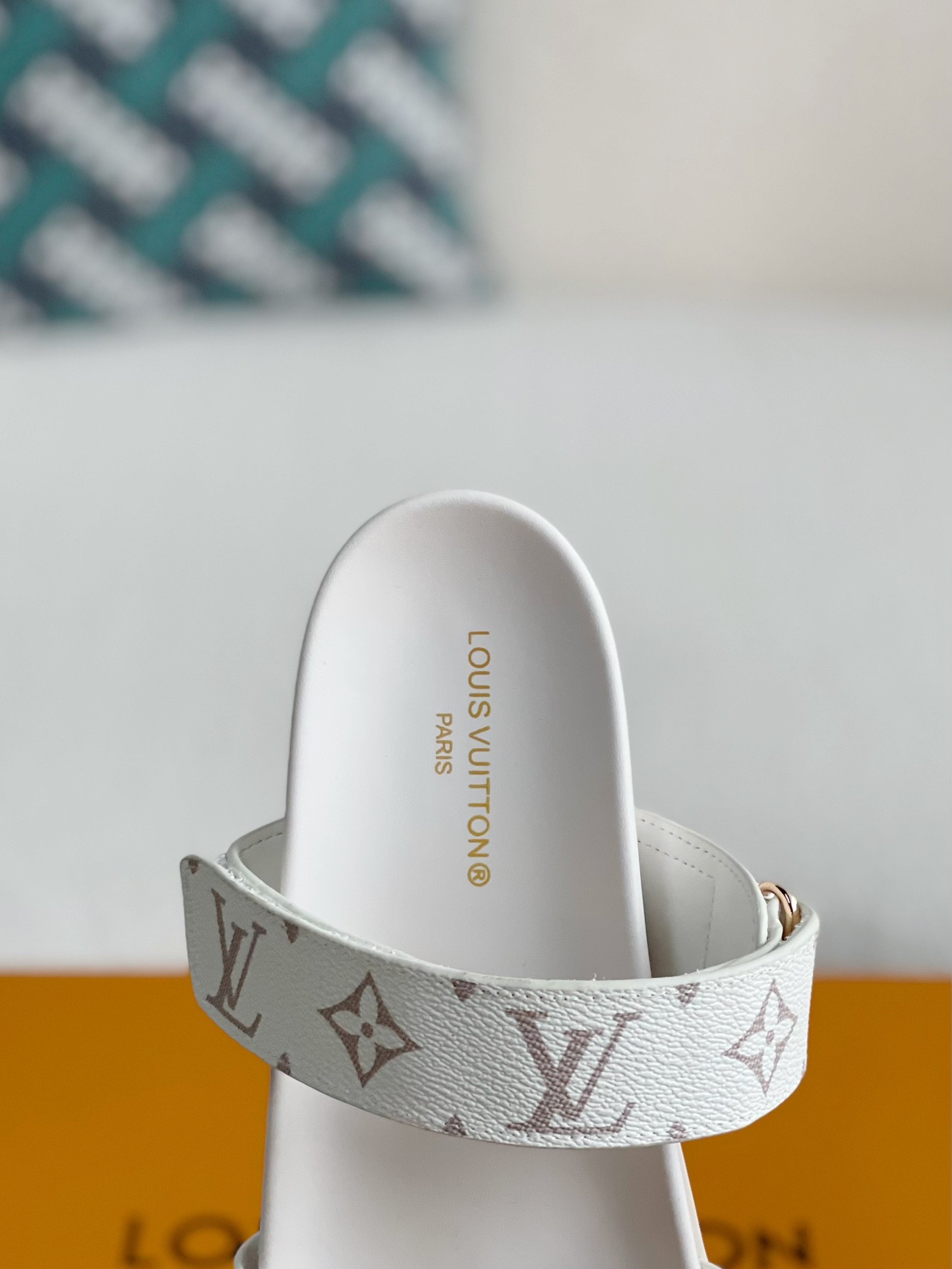L X V SLIPPERS detail 8