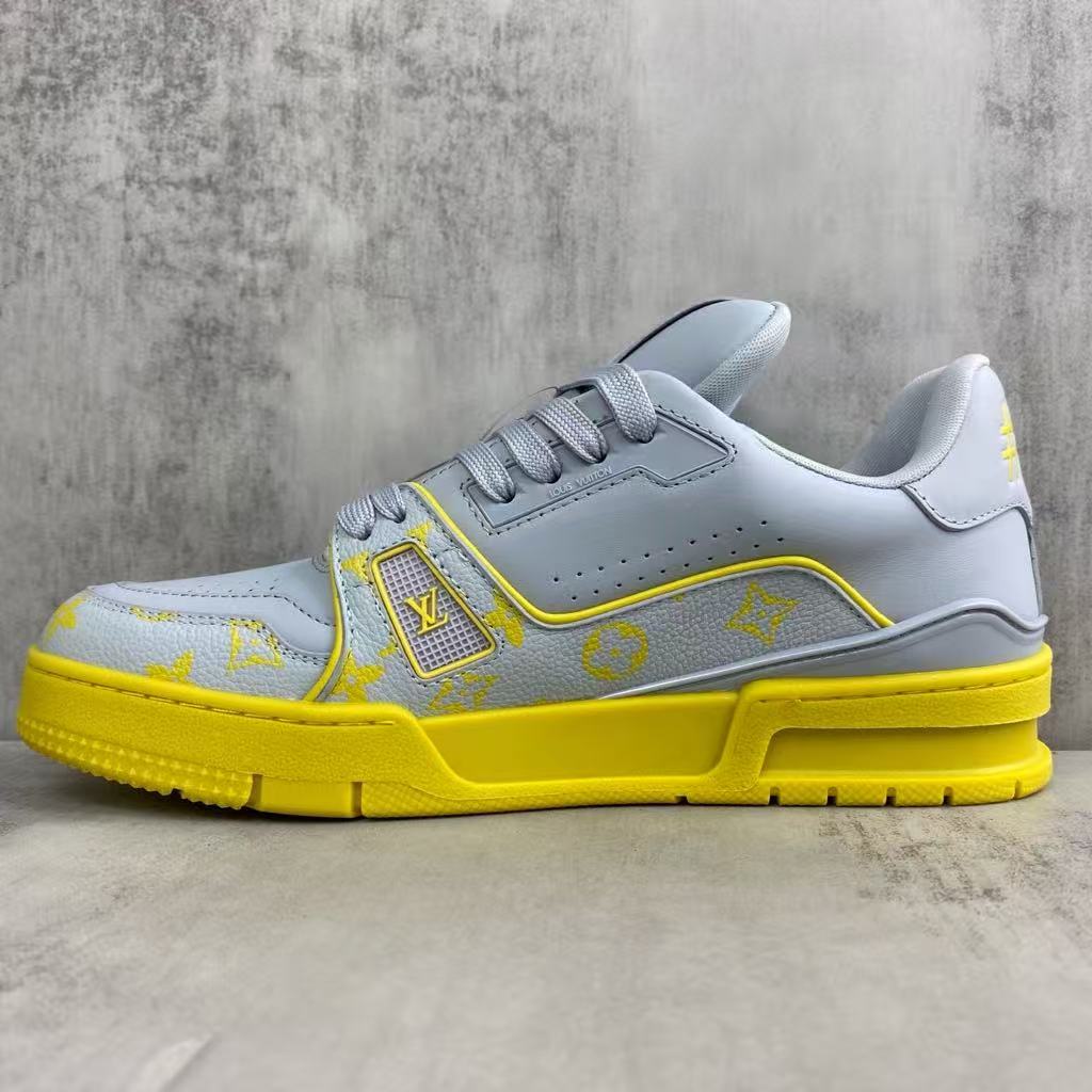 L X V TRAINER Sneakers