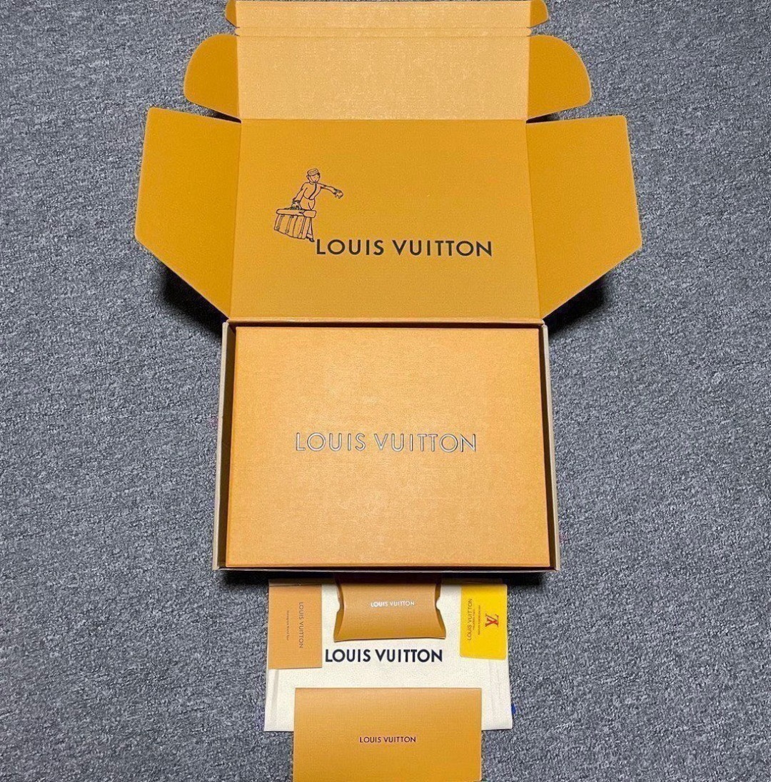 L X V TRAINER detail 8