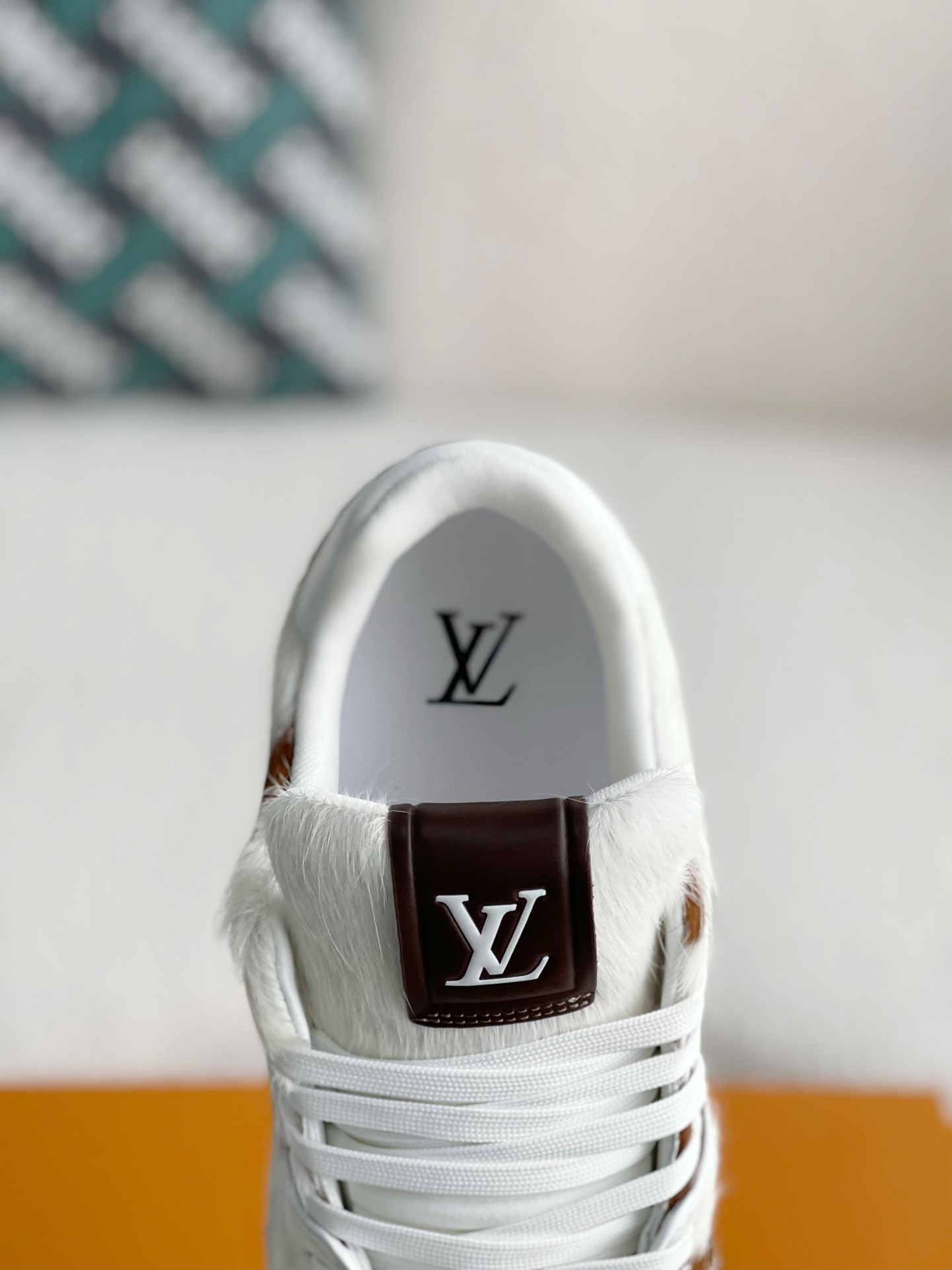 L X V SNEAKERS detail 8