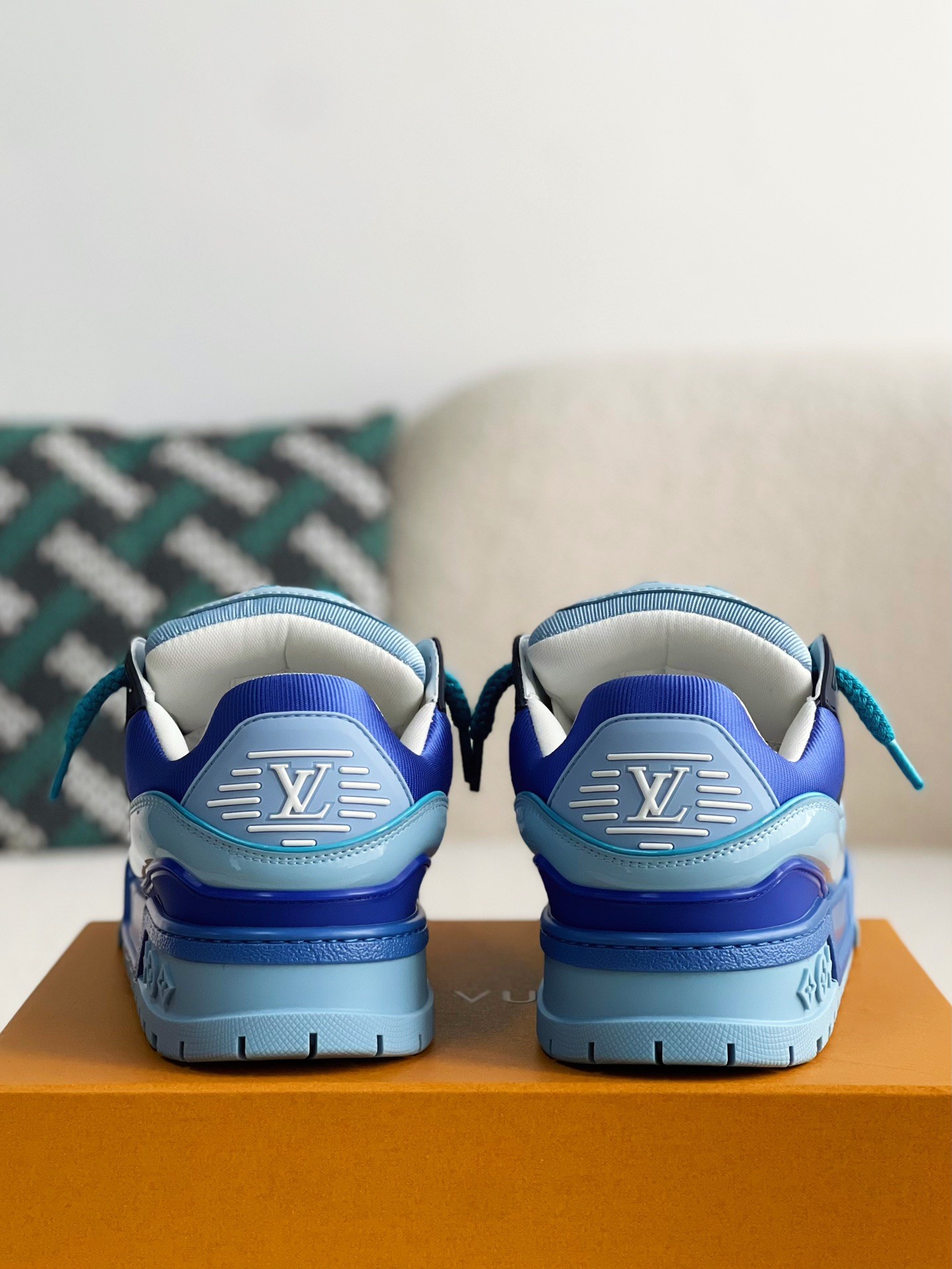 L X V TRAINER MAXI SNEAKERS detail 3
