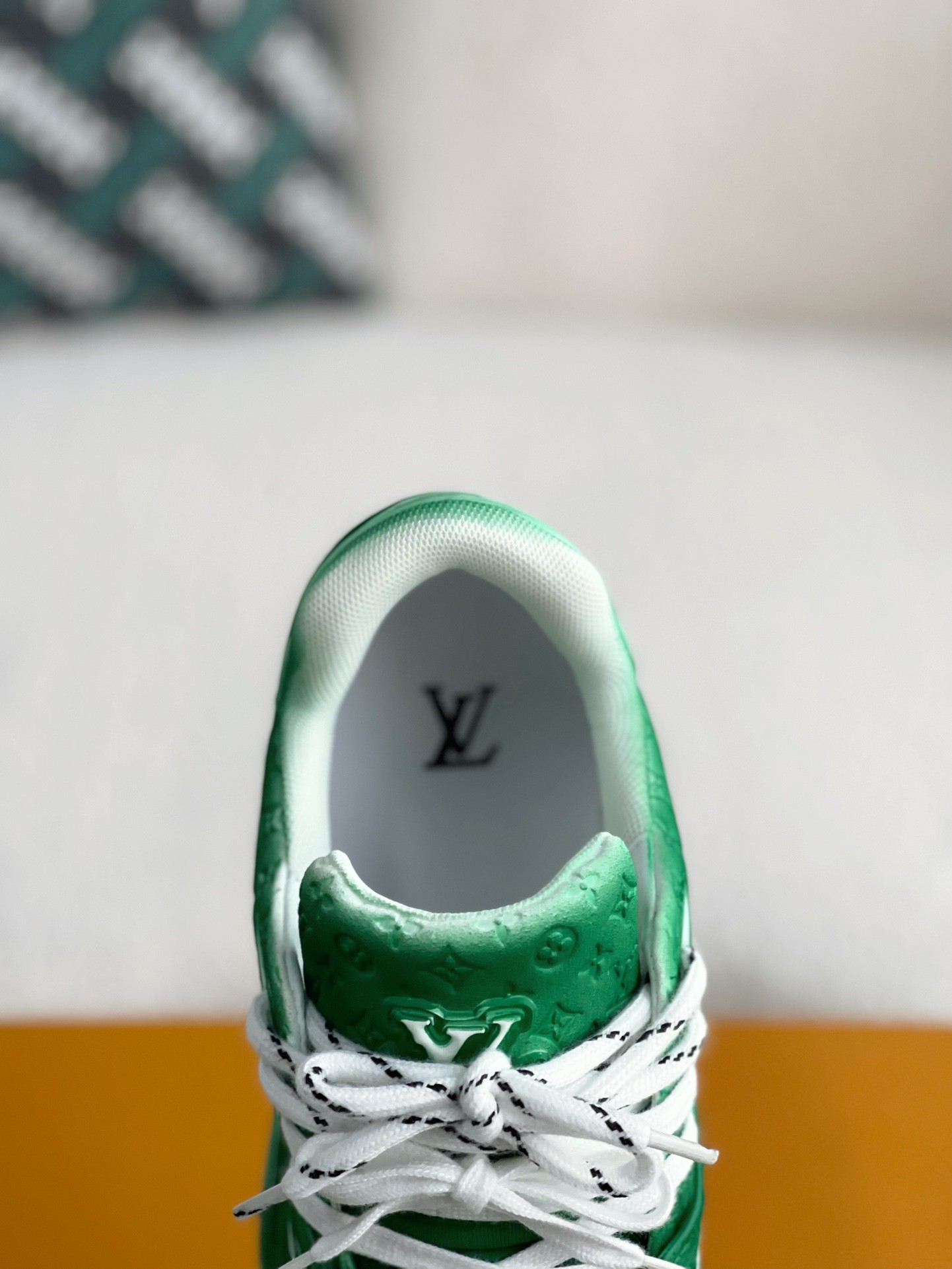 L X V TRAINER SNEAKERS detail 8