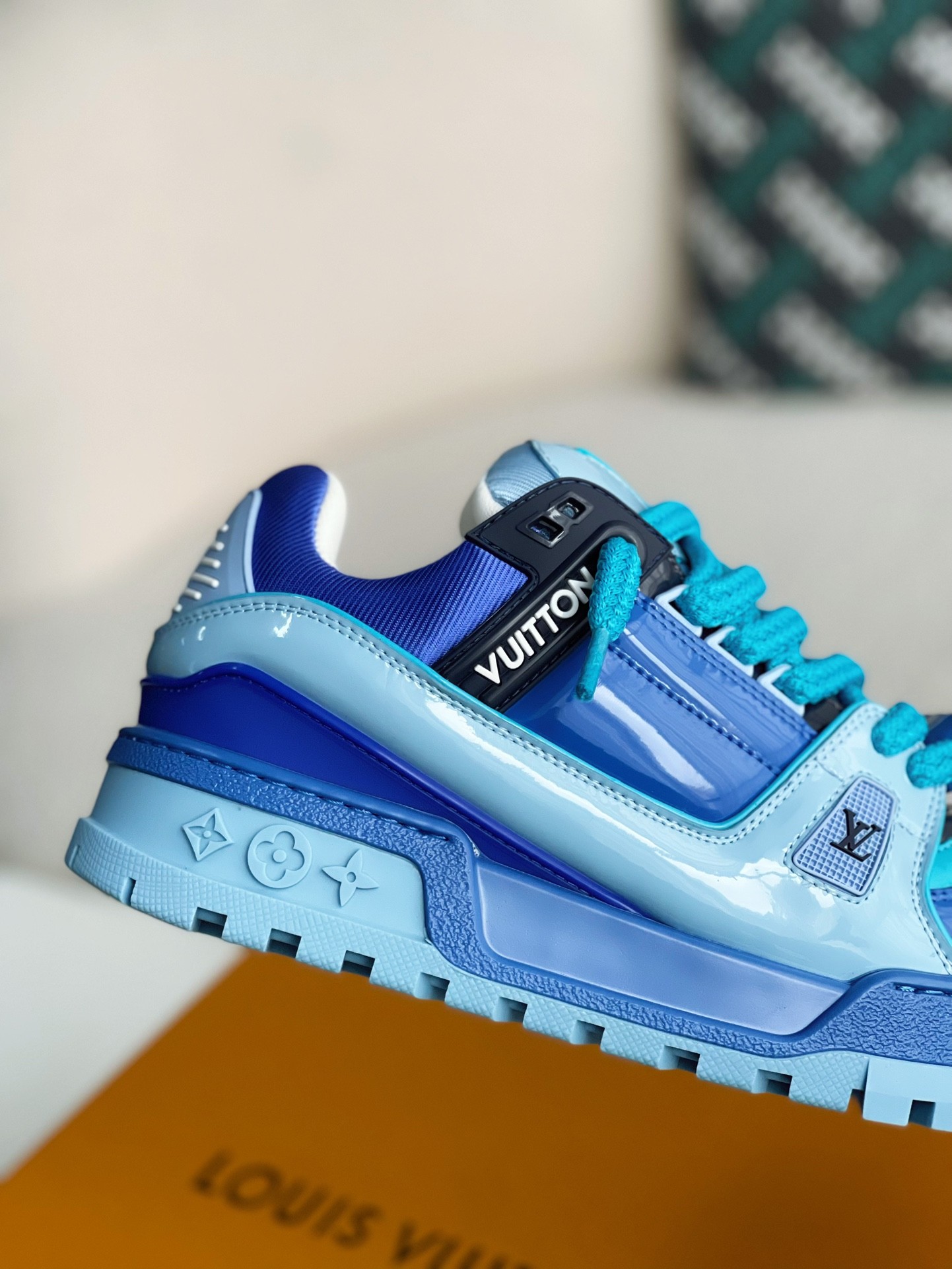 L X V TRAINER MAXI SNEAKERS detail 7
