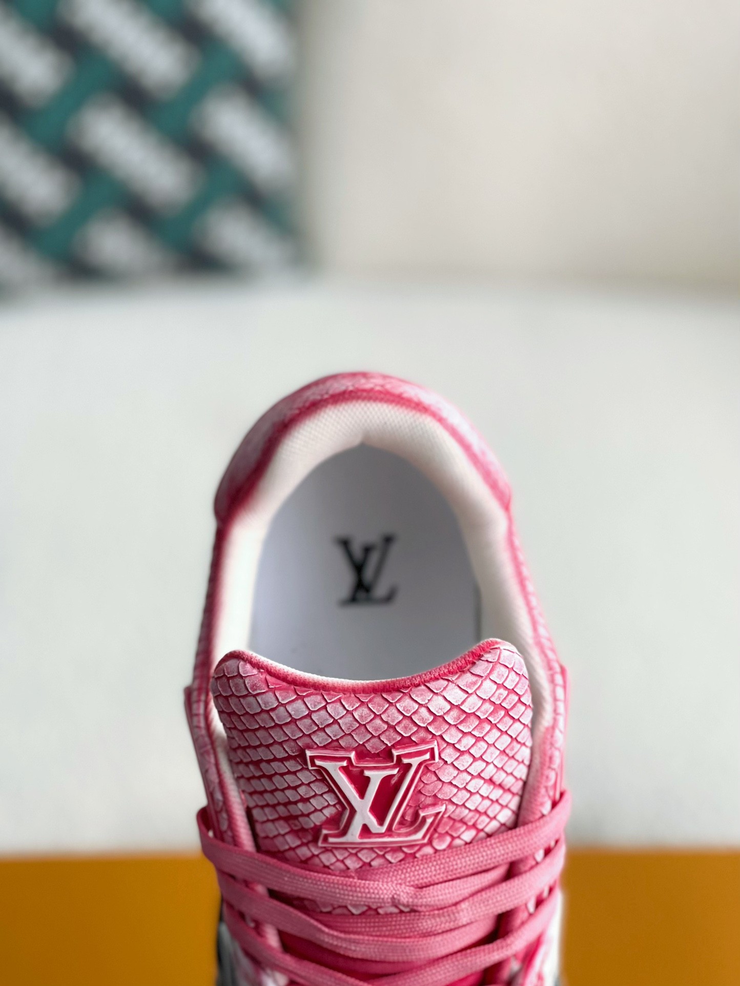 L X V SNEAKERS detail 9