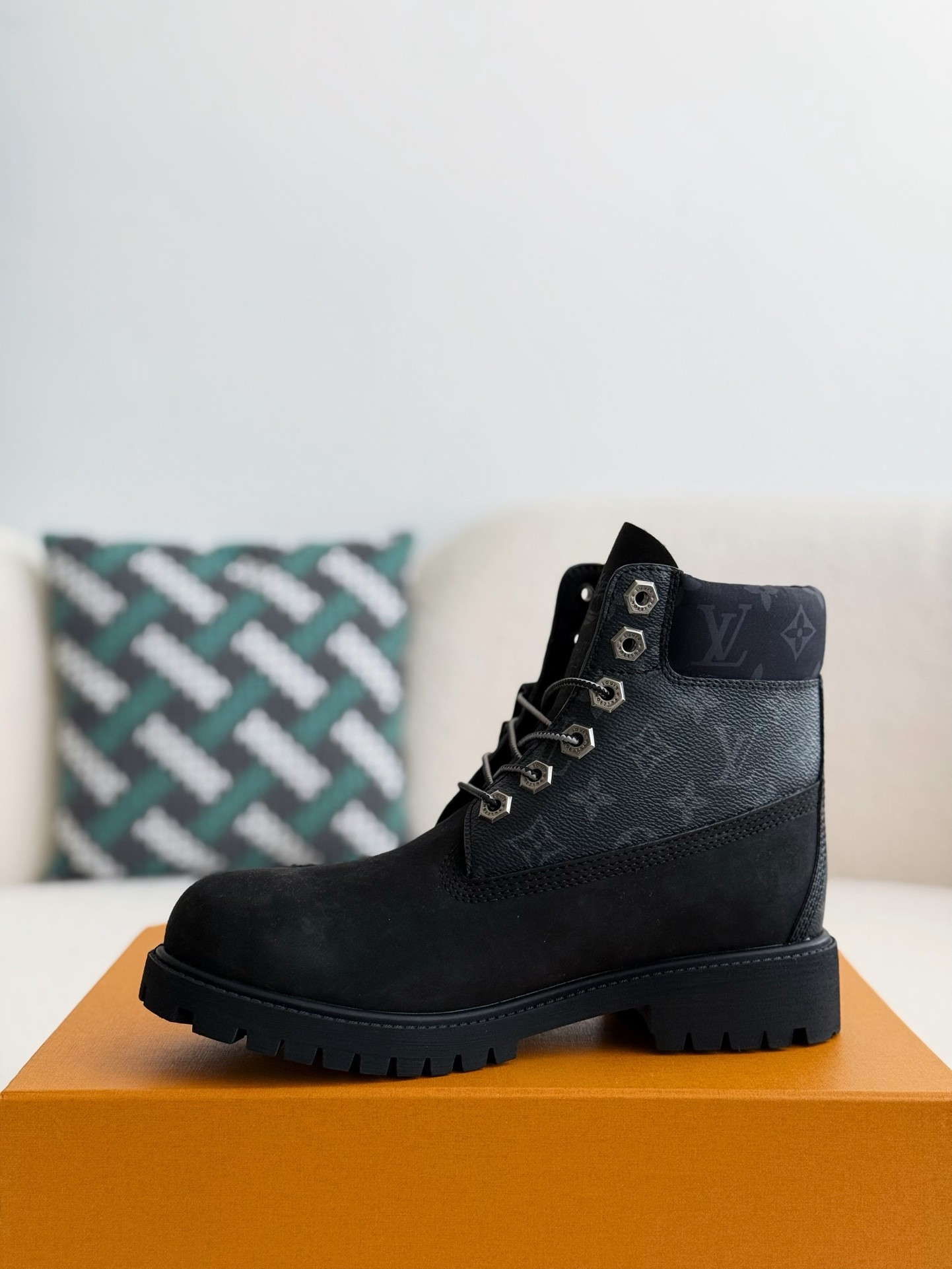 L X V x Timland boots/Martin boots/boots detail 4