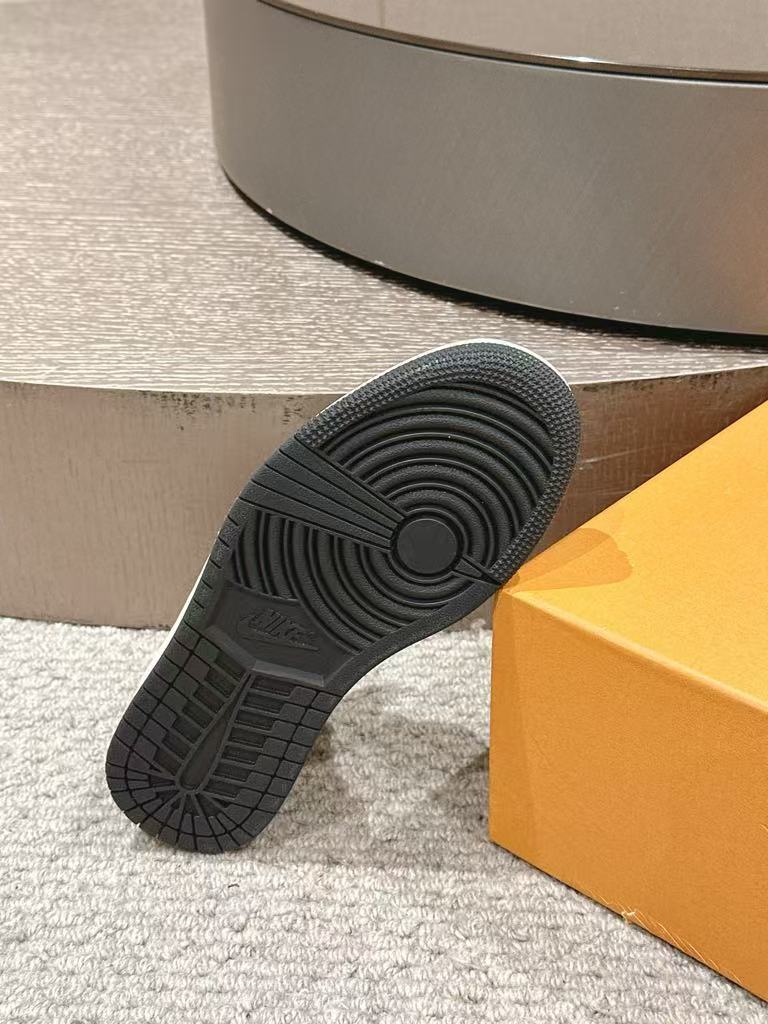 L X V JRD1 sneaker detail 6