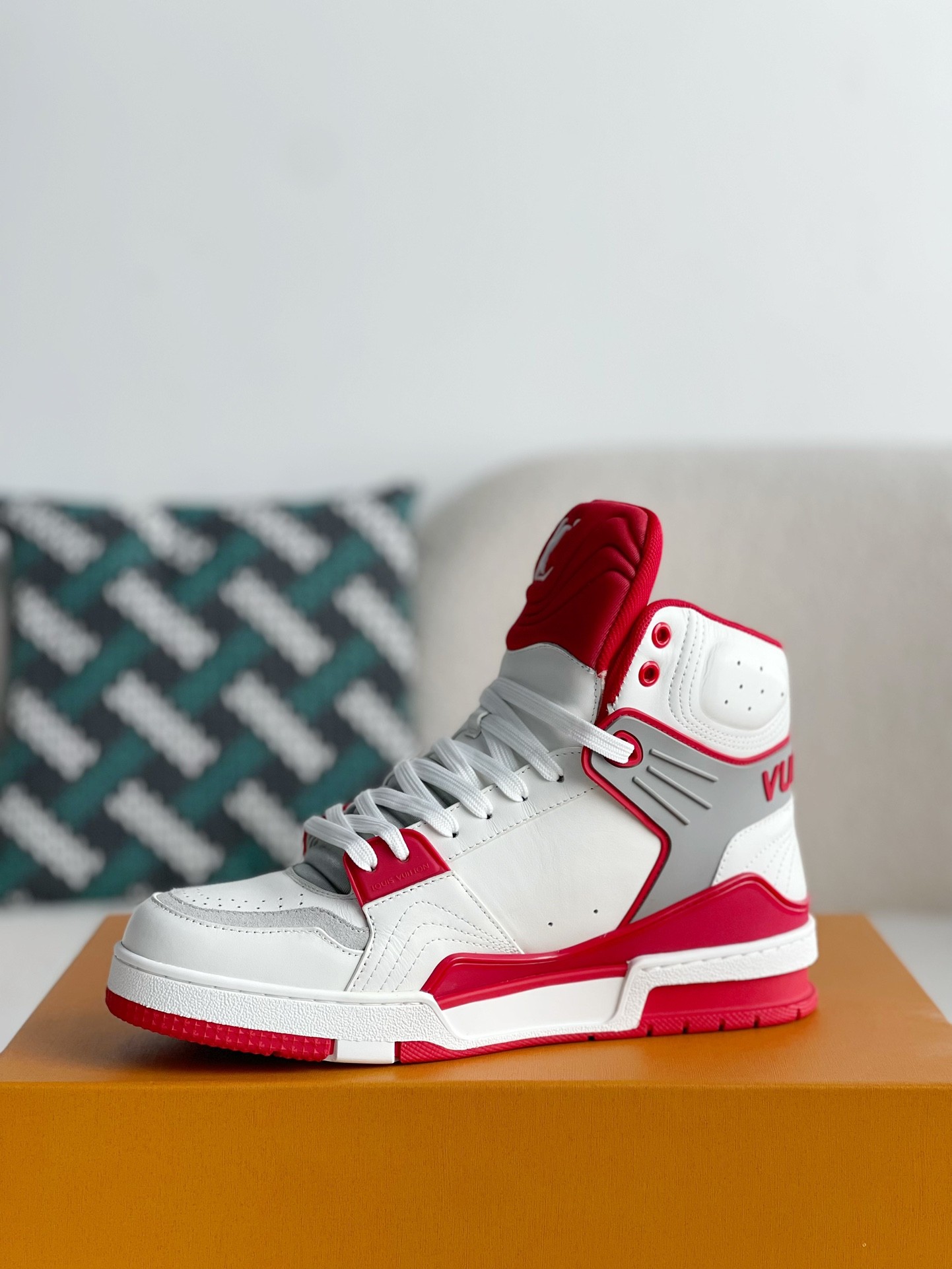L X V TRAINER SNEAKERS(Men's style) detail 4