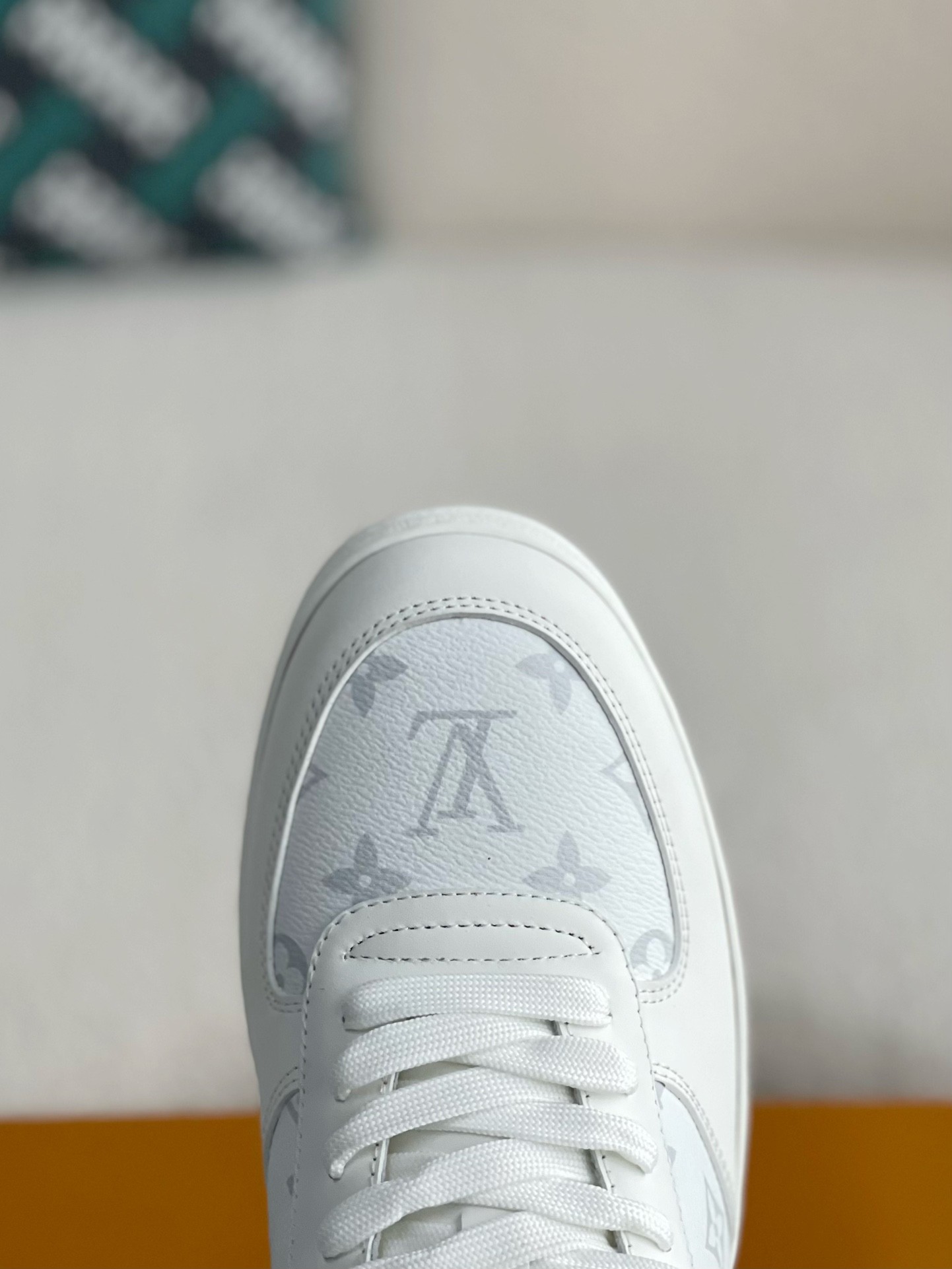 L X V RIVOLI SNEAKERS detail 8