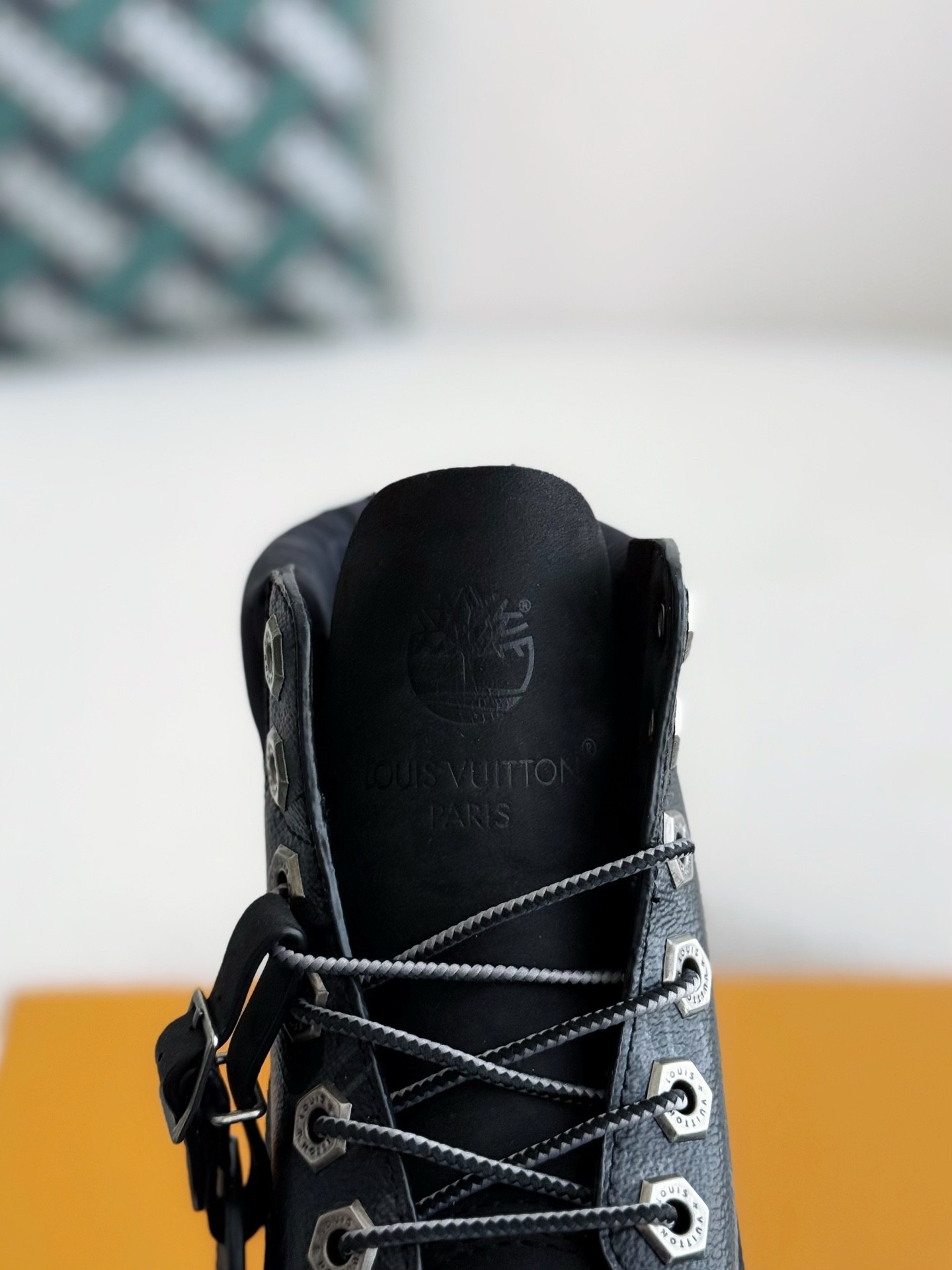 L X V x Timland boots/Martin boots/boots detail 8