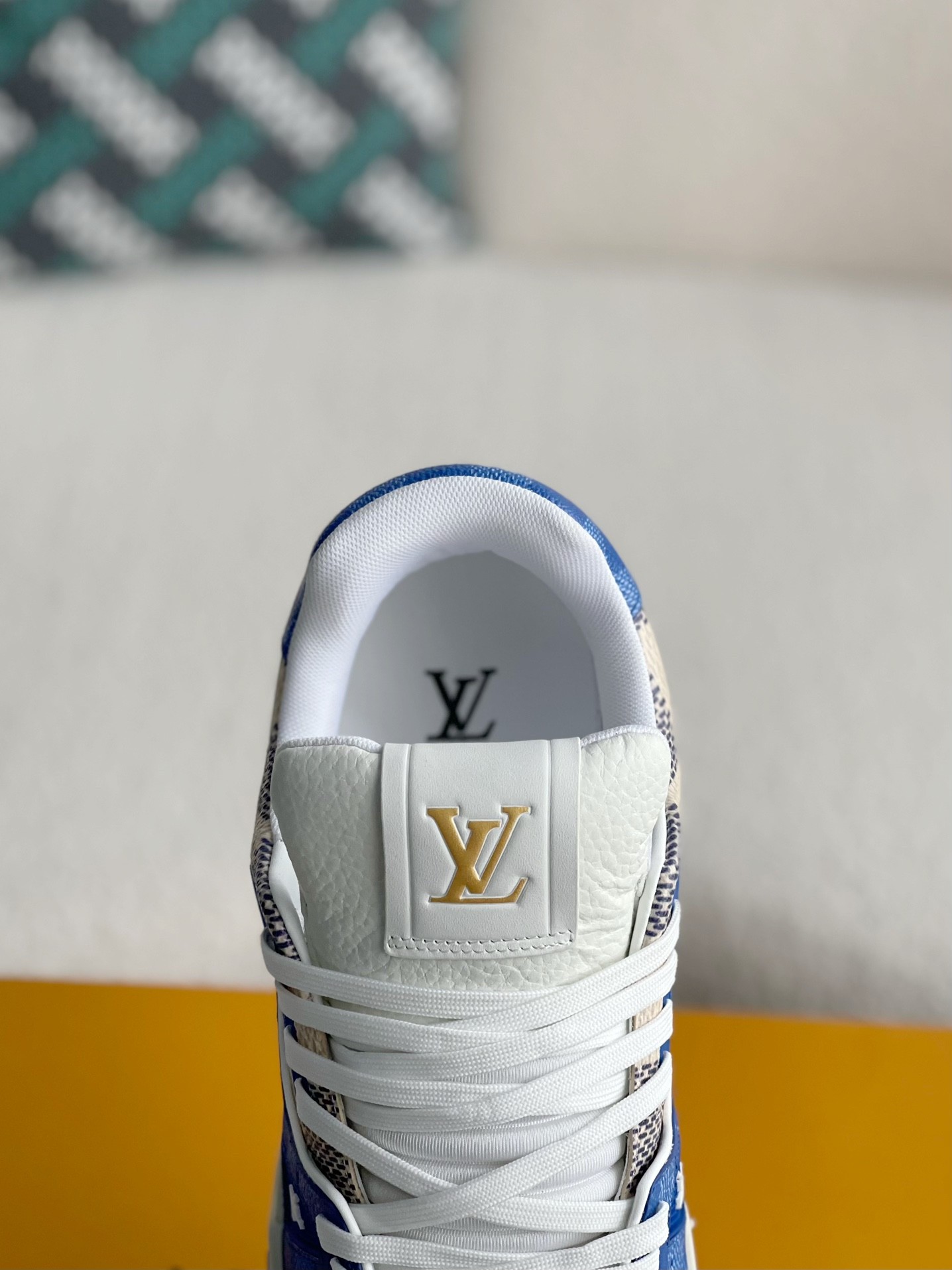 L X V New Trainer Sneakers detail 8