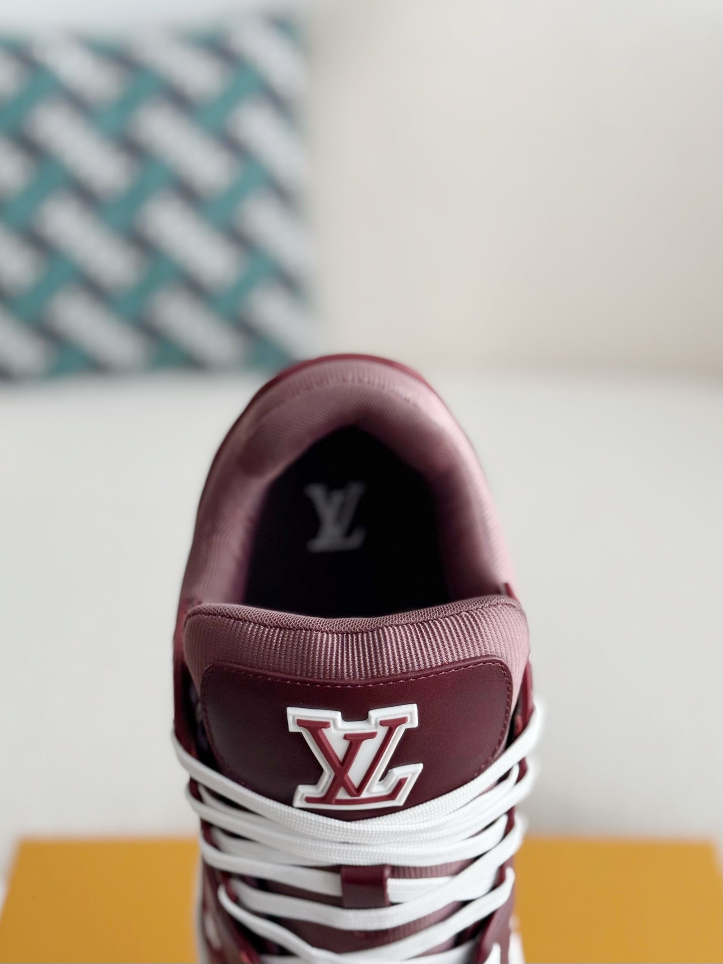 L X V TRAINER SNEAKERS detail 9