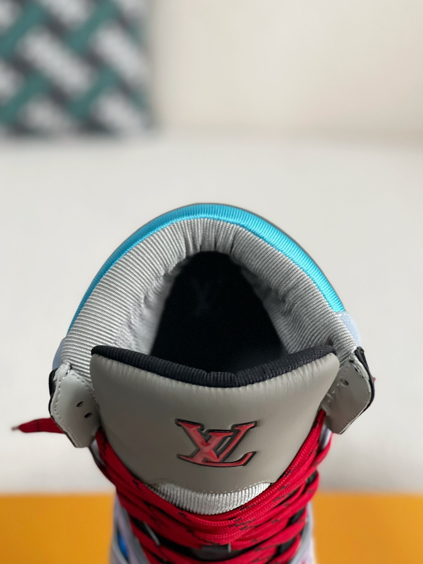 L X V TRAINER SNEAKERS detail 9