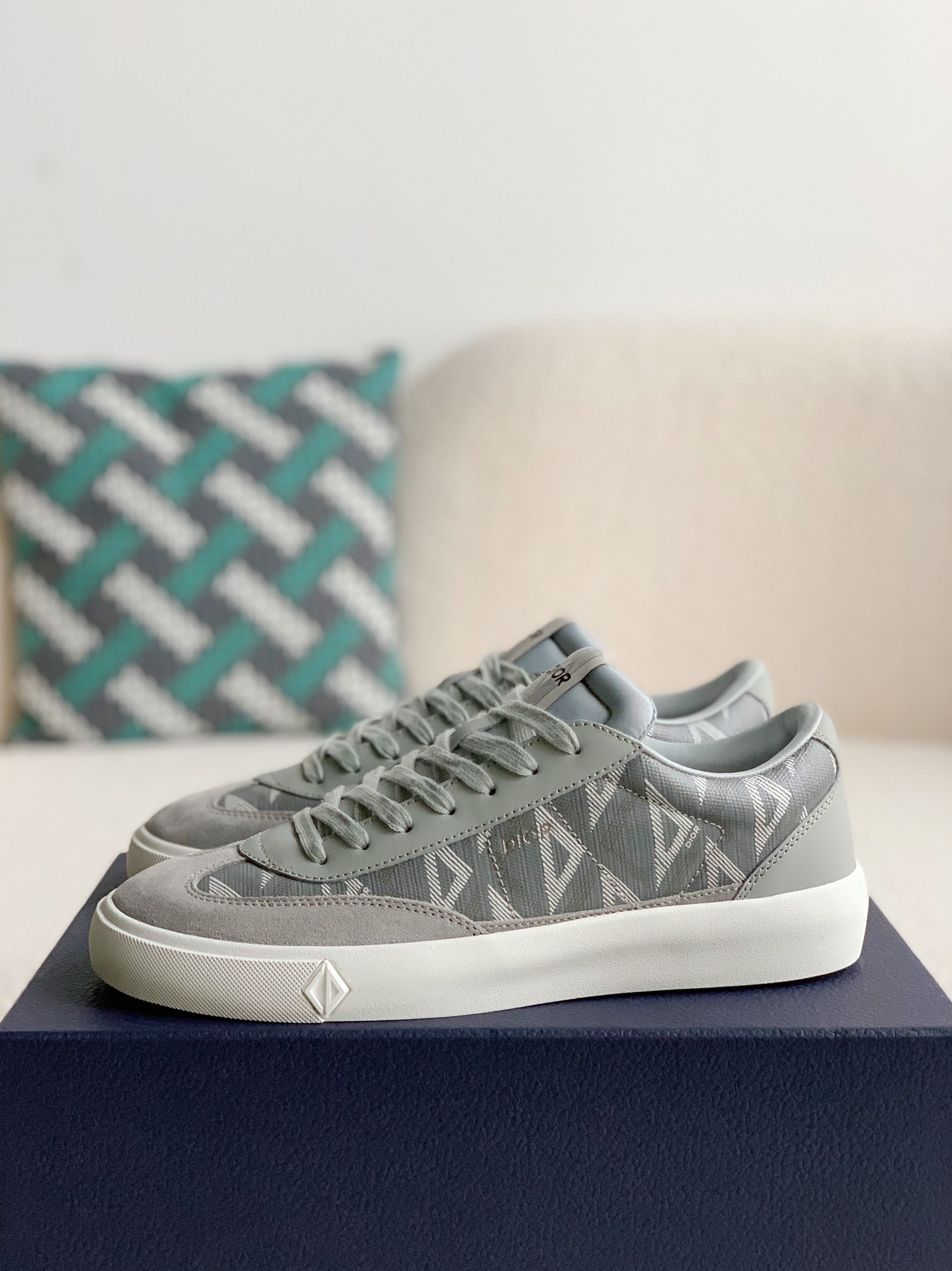 DR B101 Sneaker（Men's style）