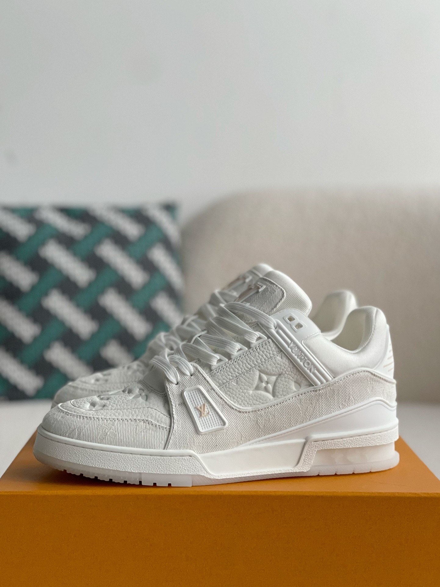 L X V TRAINER 1A8FN8 Sneakers