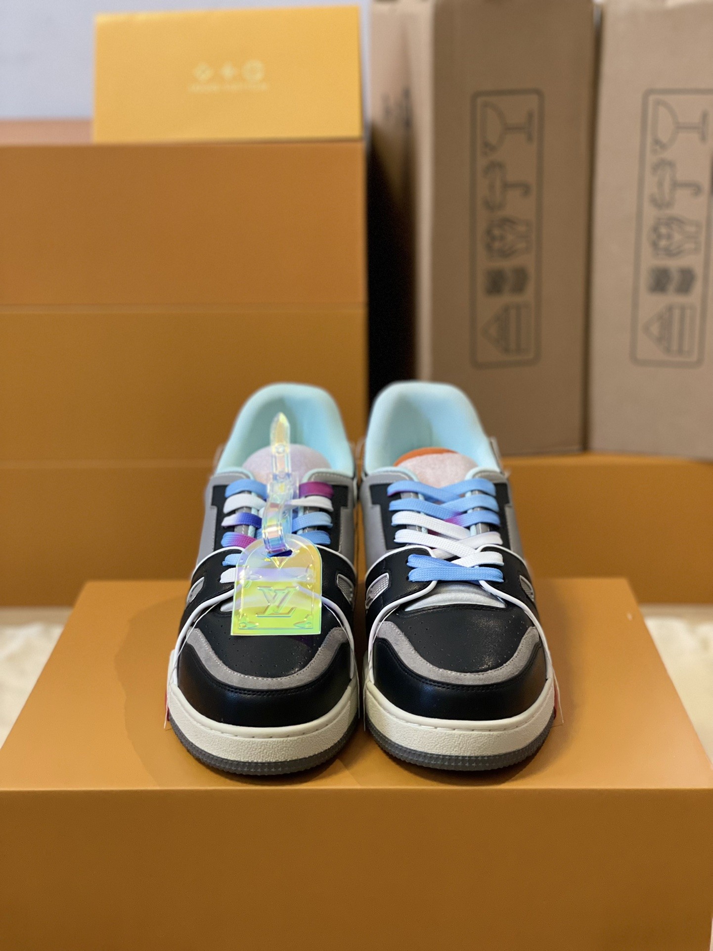 L X V TRAINER 1A9IQ5 Sneakers detail 4