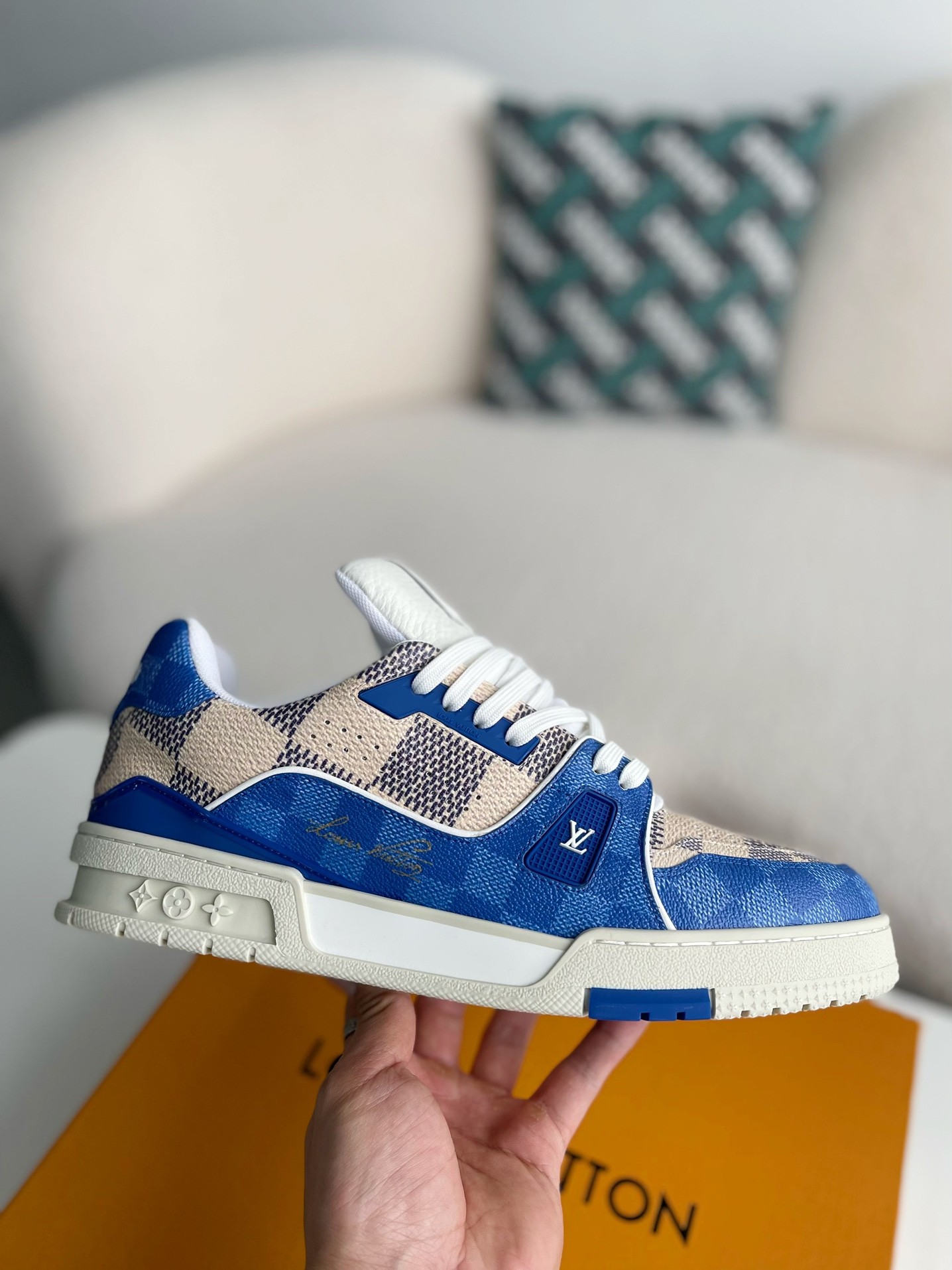 L X V New Trainer Sneakers detail 6