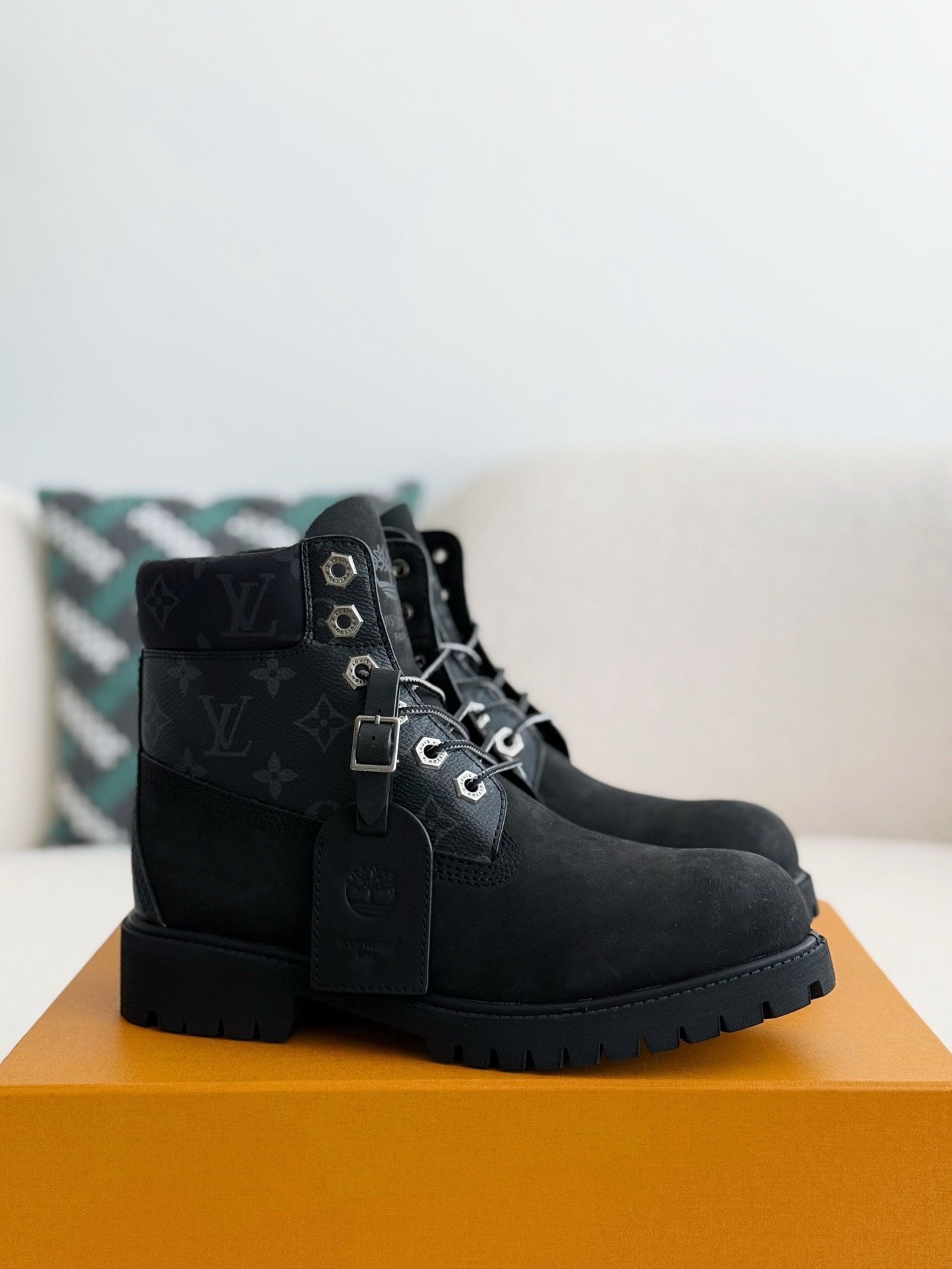 L X V x Timland boots/Martin boots/boots detail 2