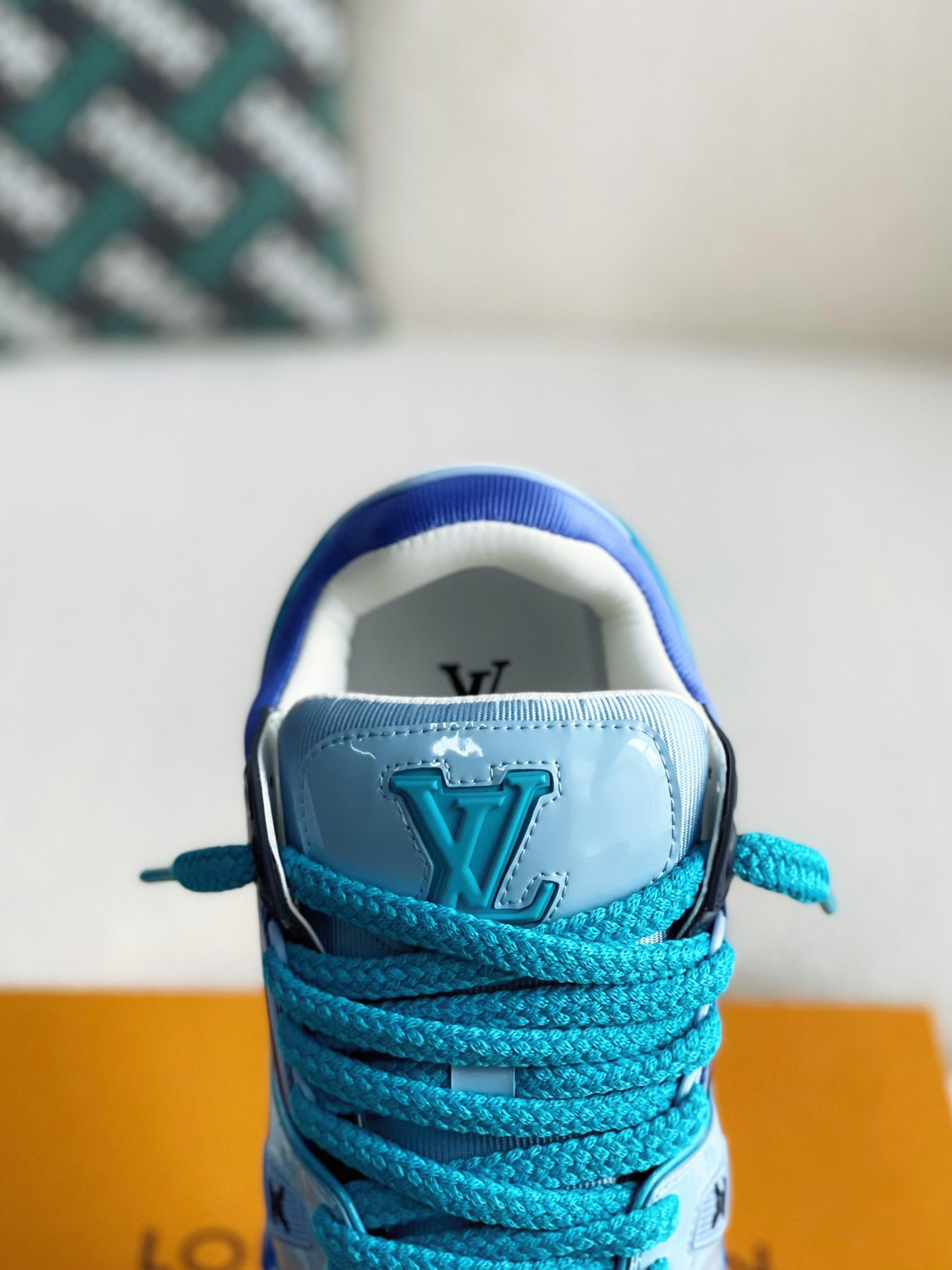 L X V TRAINER MAXI SNEAKERS detail 9