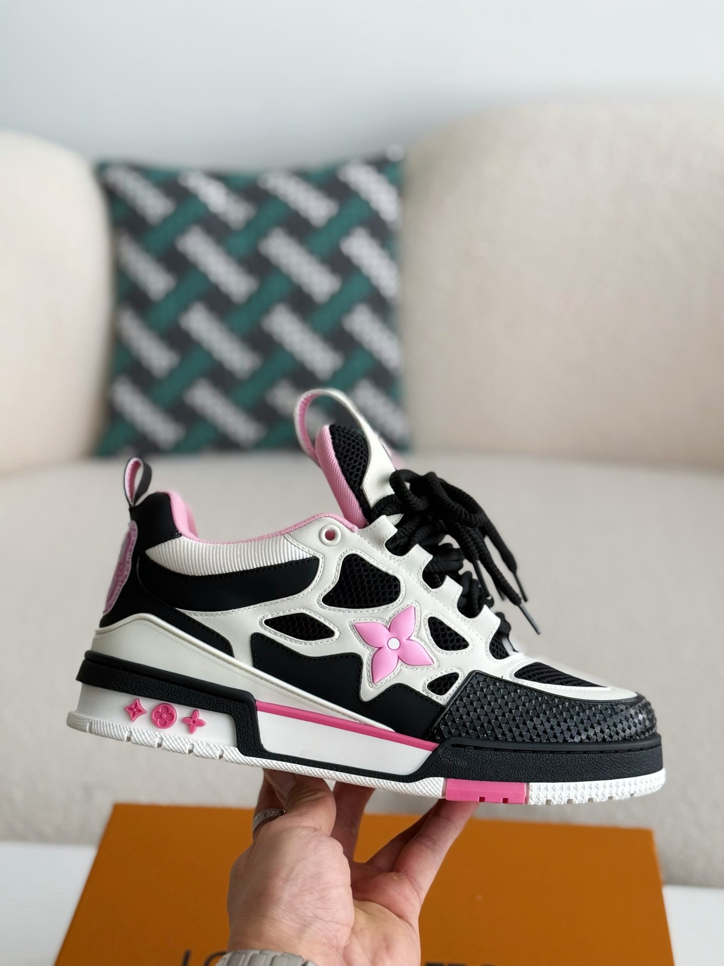 L X V RUNNER TATIC sneakers detail 6