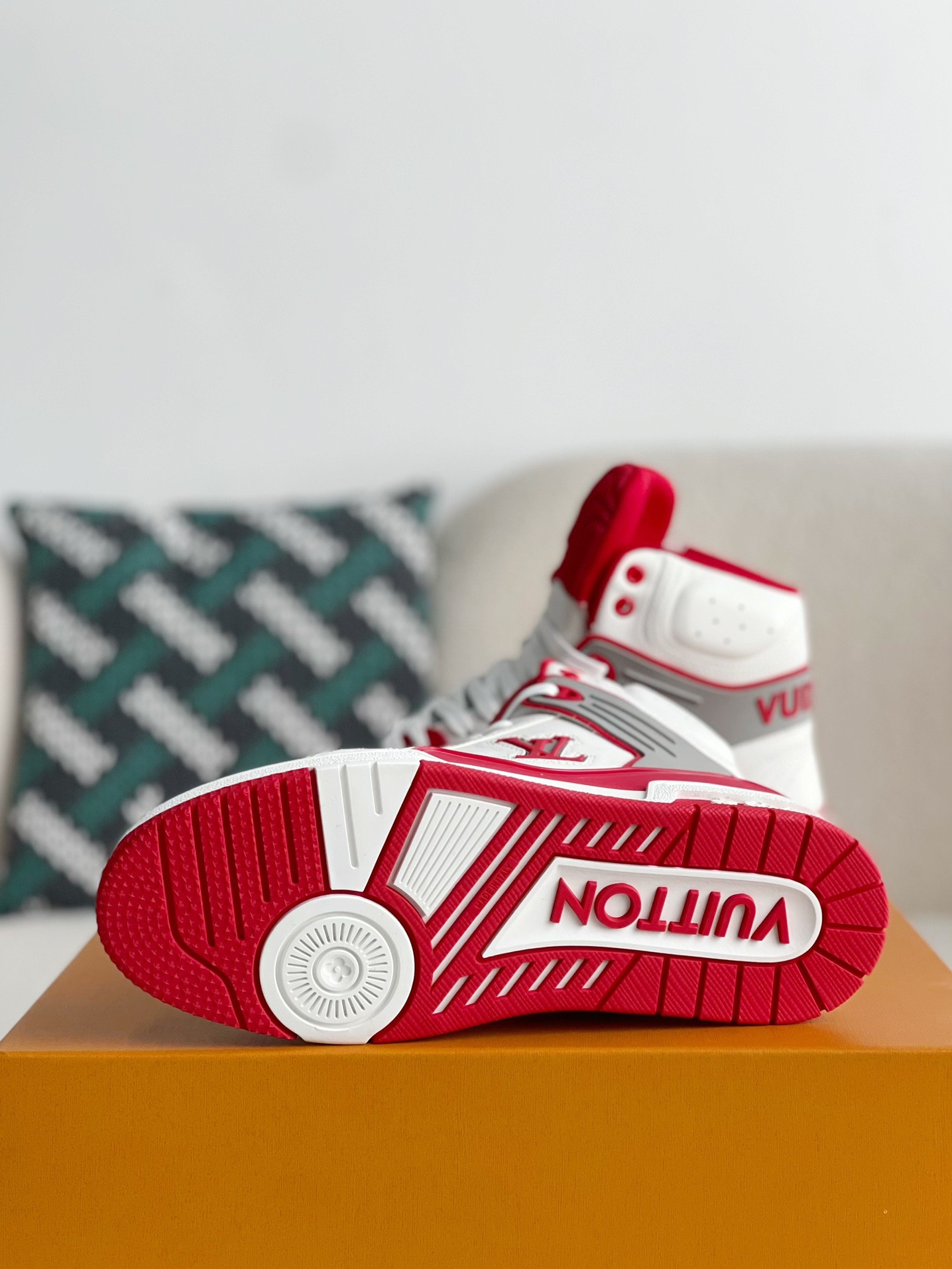 L X V TRAINER SNEAKERS(Men's style) detail 5