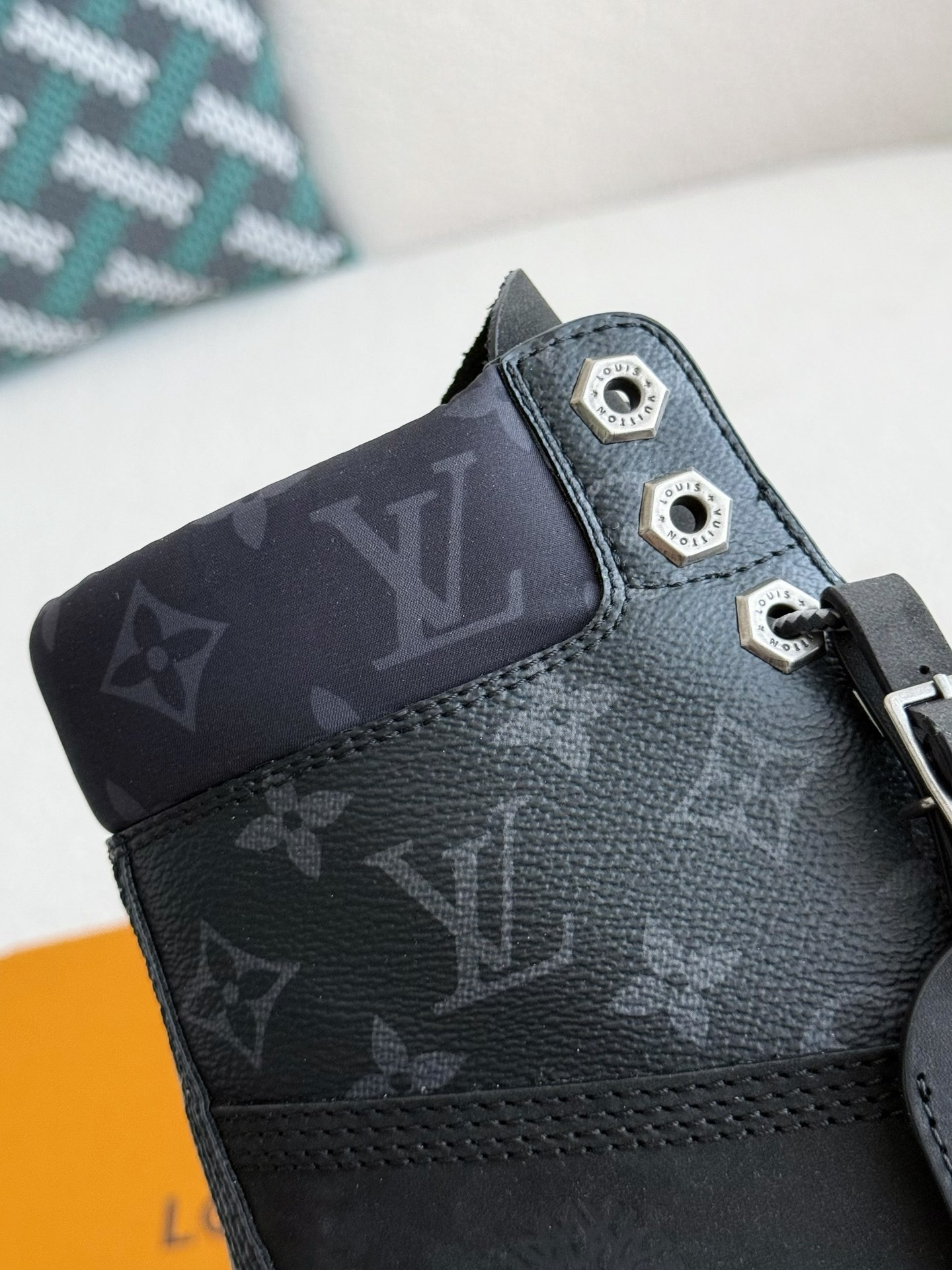 Product detail 12