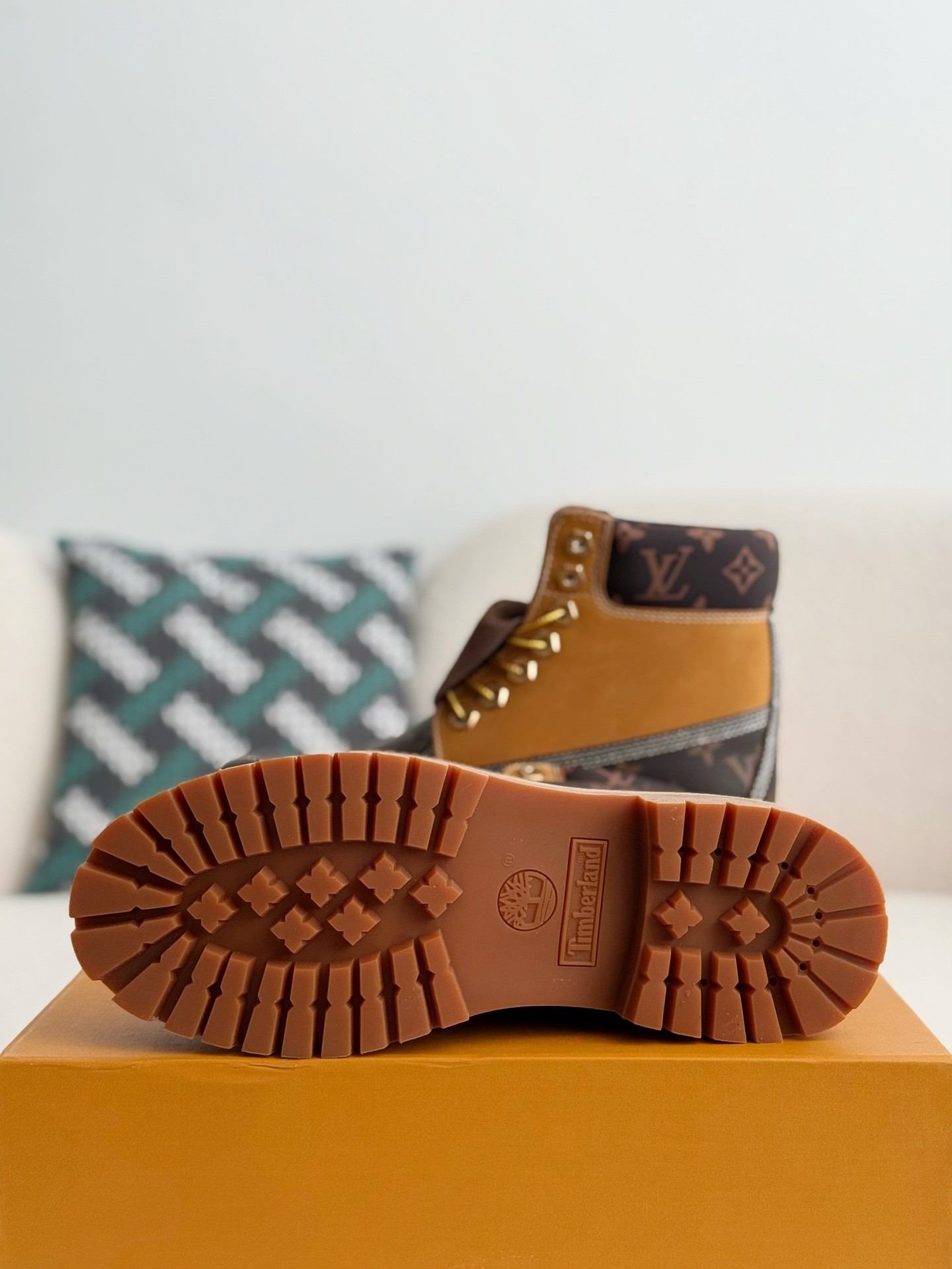 L X V x Timland boots/Martin boots/boots detail 5