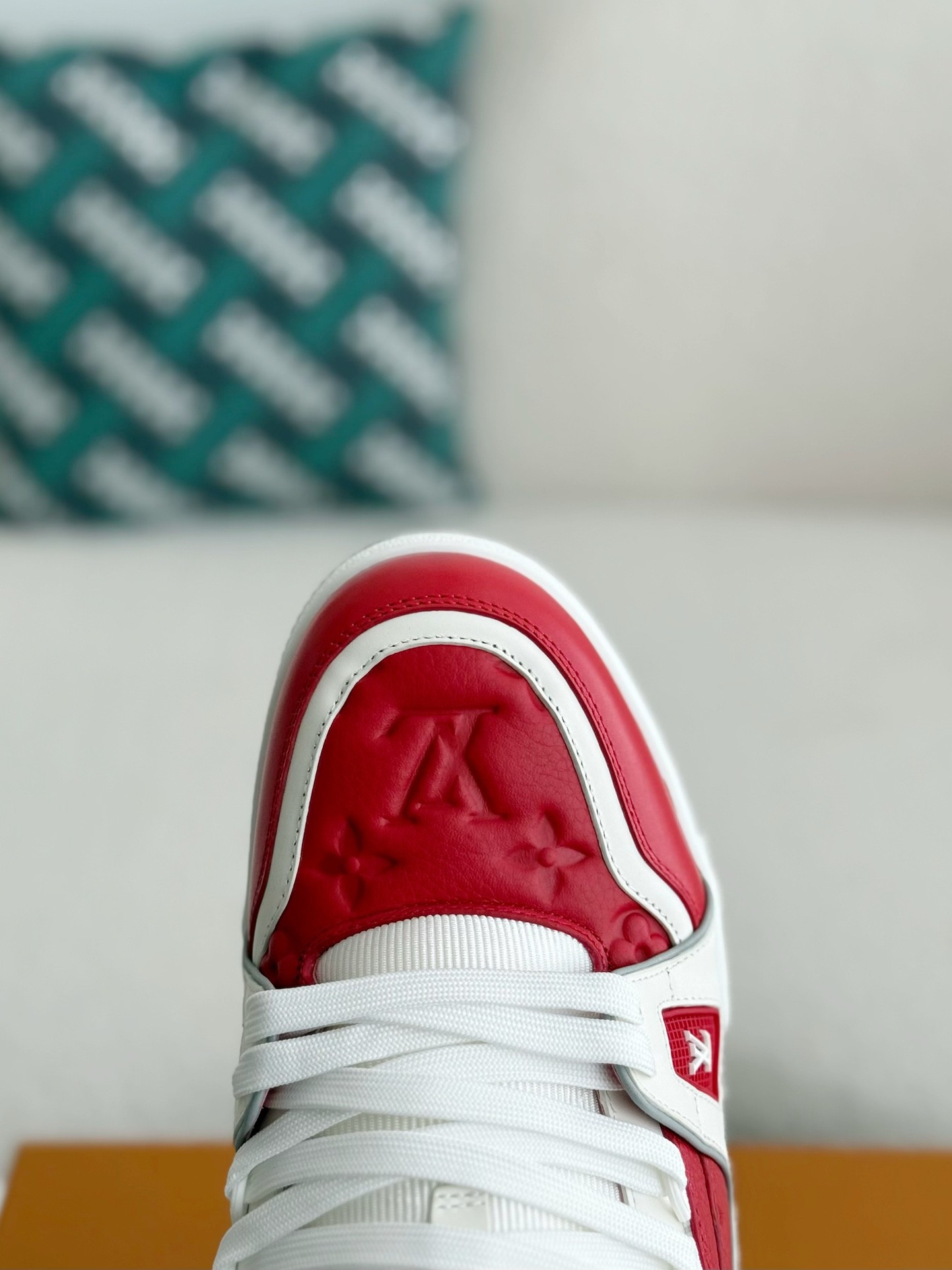 L X V TRAINER SNEAKERS detail 8