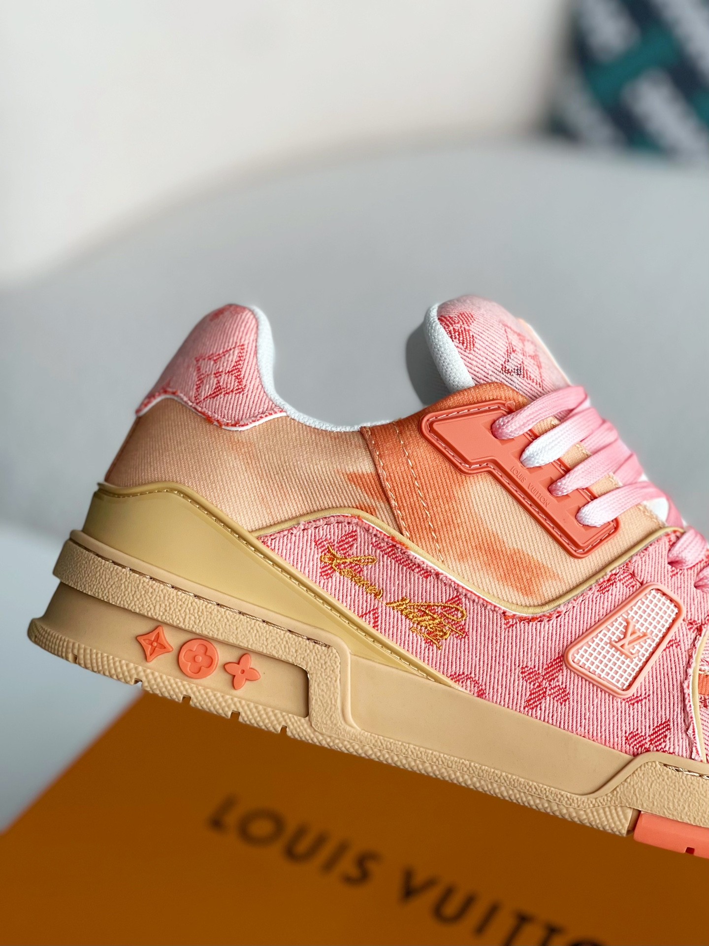 L X V TRAINER SNEAKERS detail 7